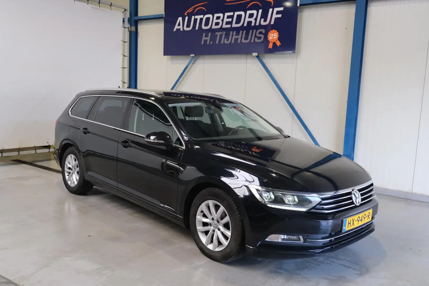 Volkswagen Passat Variant 1.6 TDI Business Edition Negro - 1