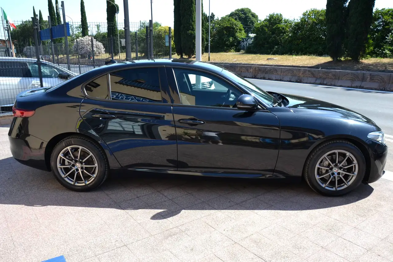 Alfa Romeo Giulia 2021