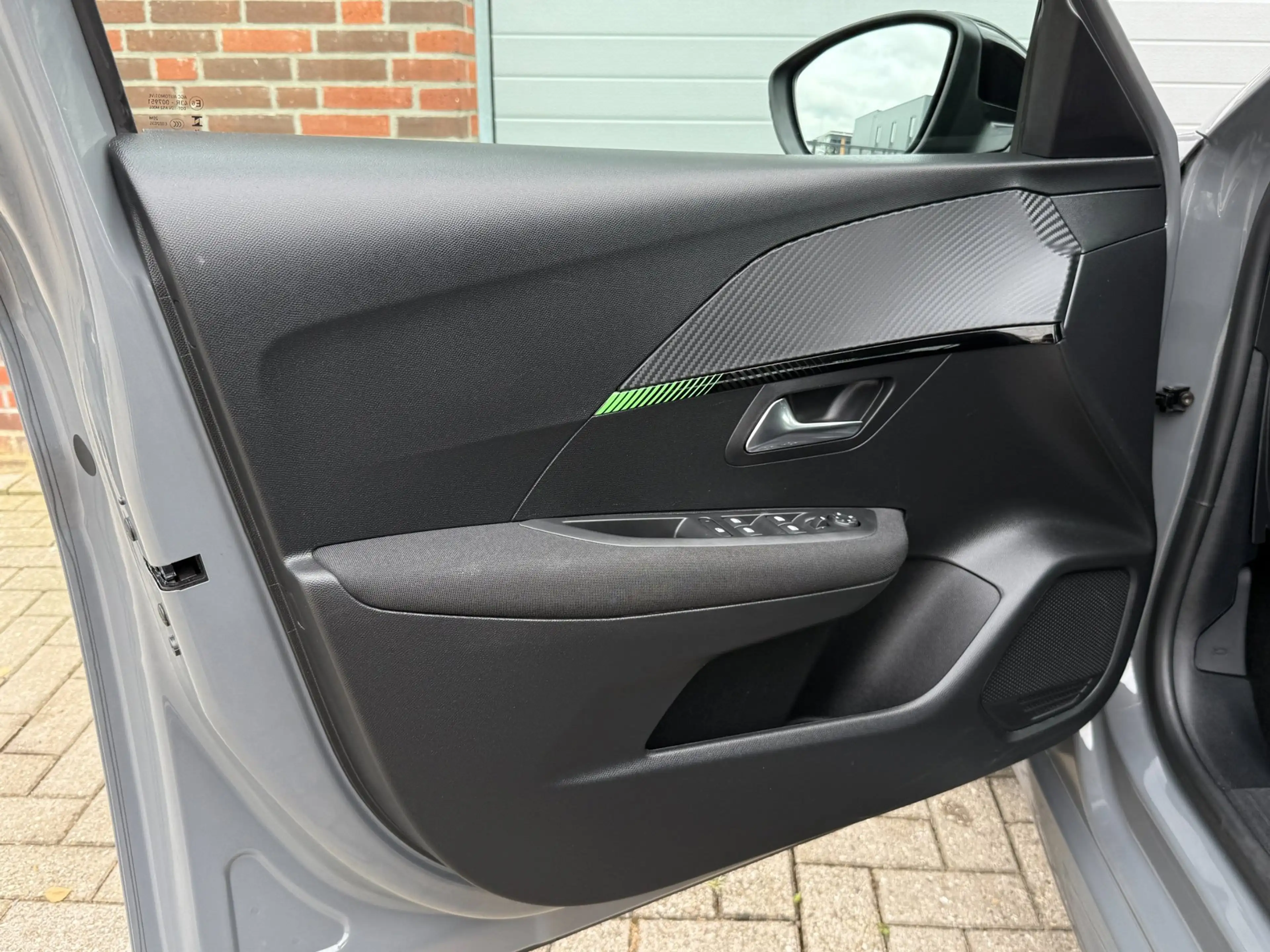 Peugeot 208 1.2 PureTech! Clima! Cruise! Navi! 1e Eigen.! — photo 8