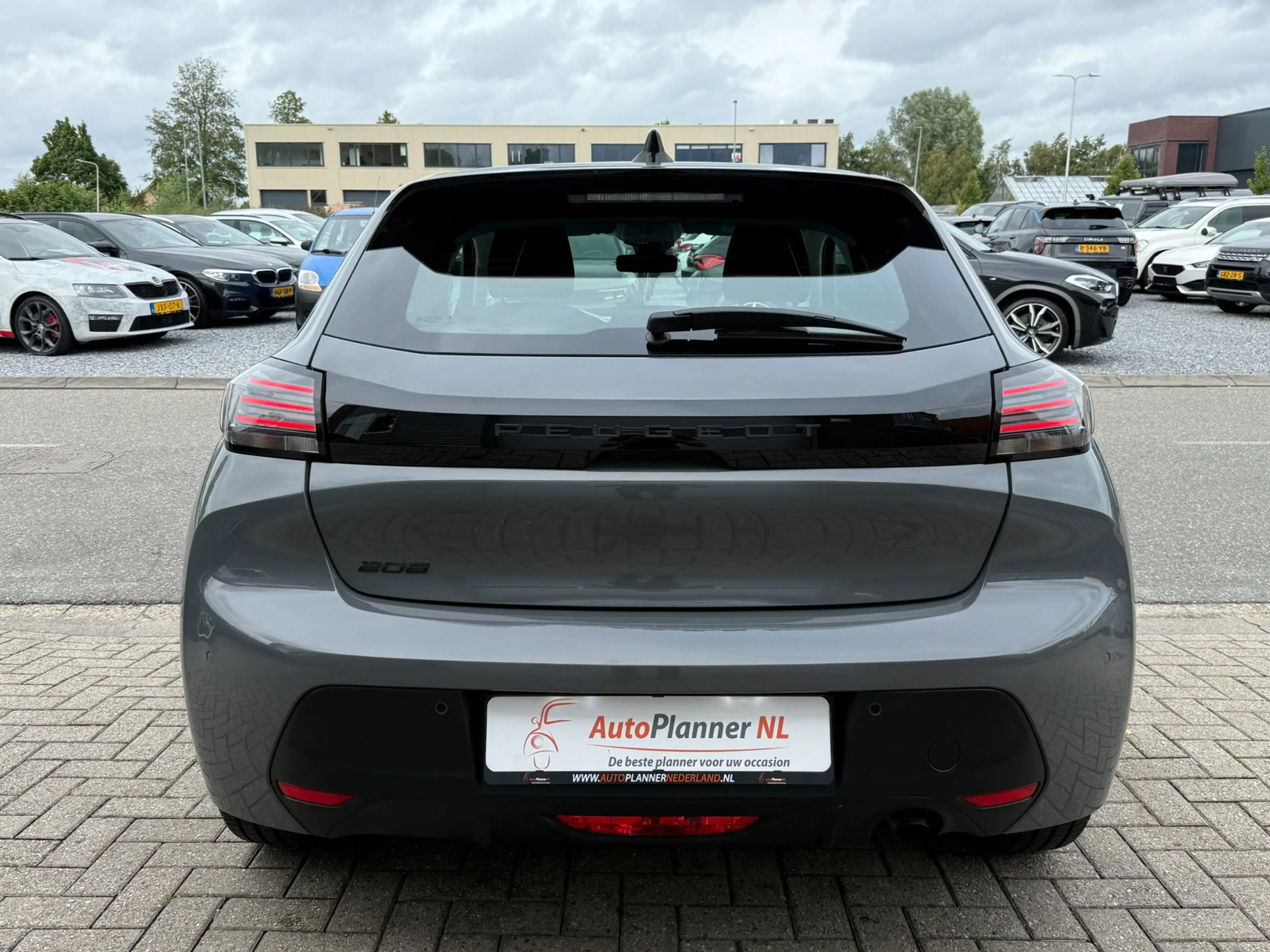 Peugeot 208 1.2 PureTech! Clima! Cruise! Navi! 1e Eigen.! — photo 5