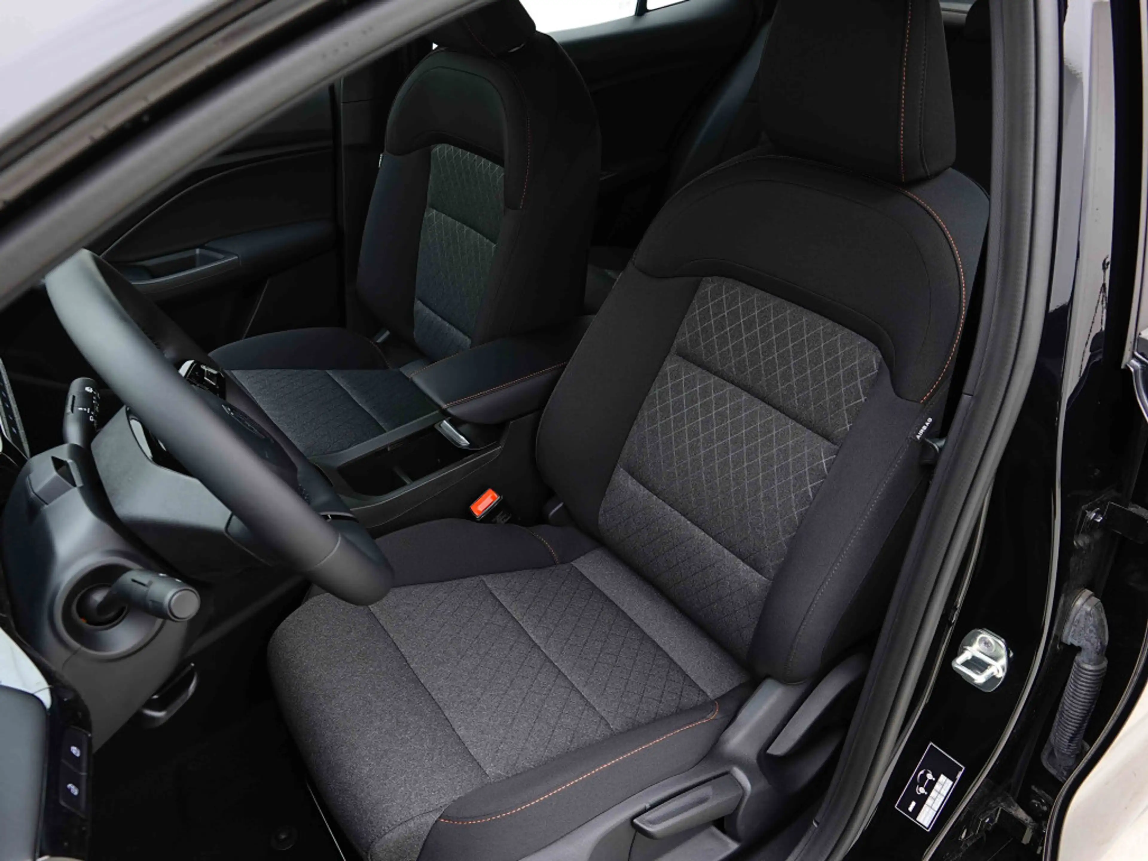 MG ZS Hybrid+ 194 AUT Standard | Cam | Carplay | MG Pilot | MG iSmart | LED — photo 7