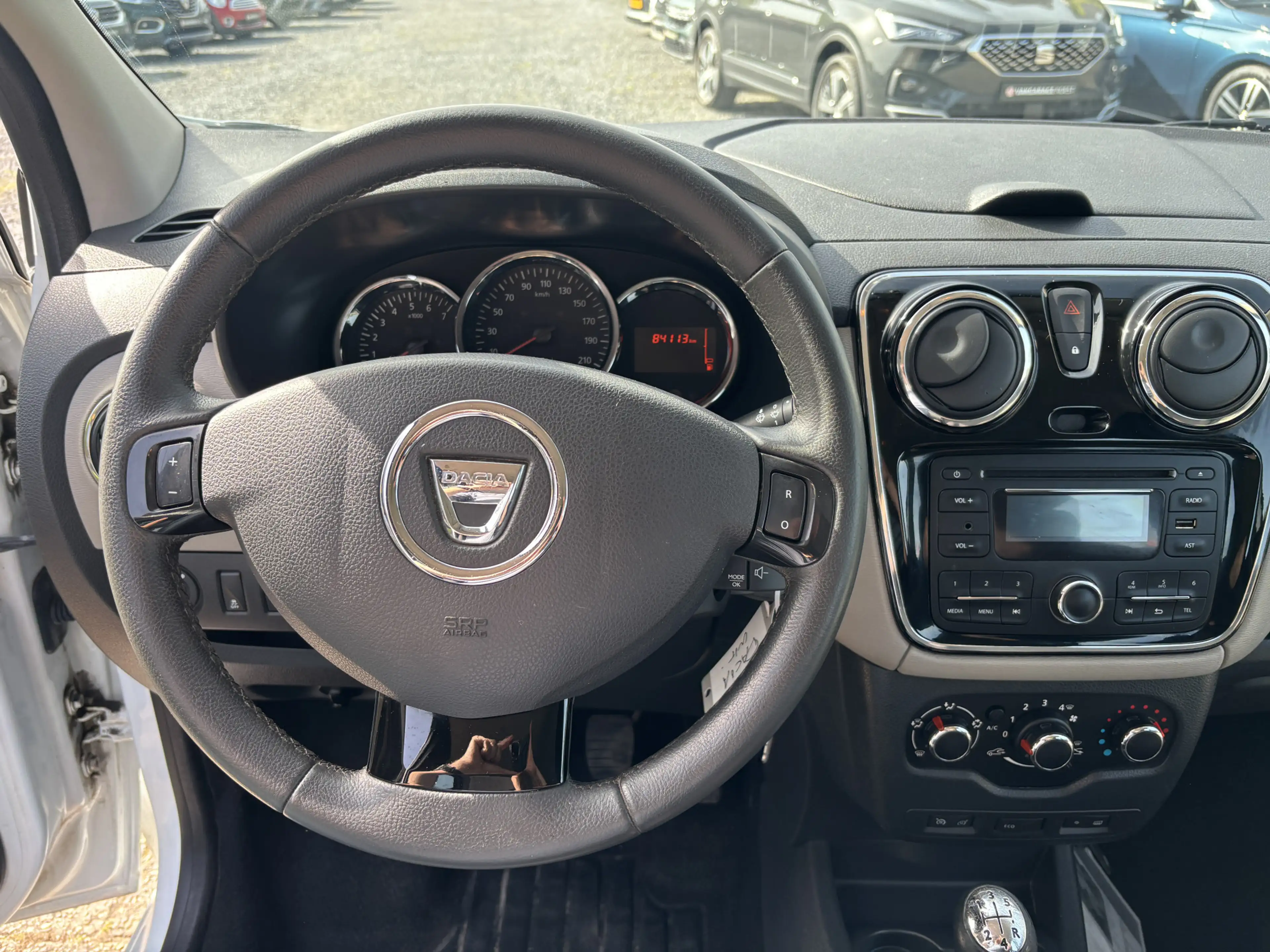 Dacia Lodgy 1.2 TCe Ambiance Airco / Audio / LM-Velgen — photo 4