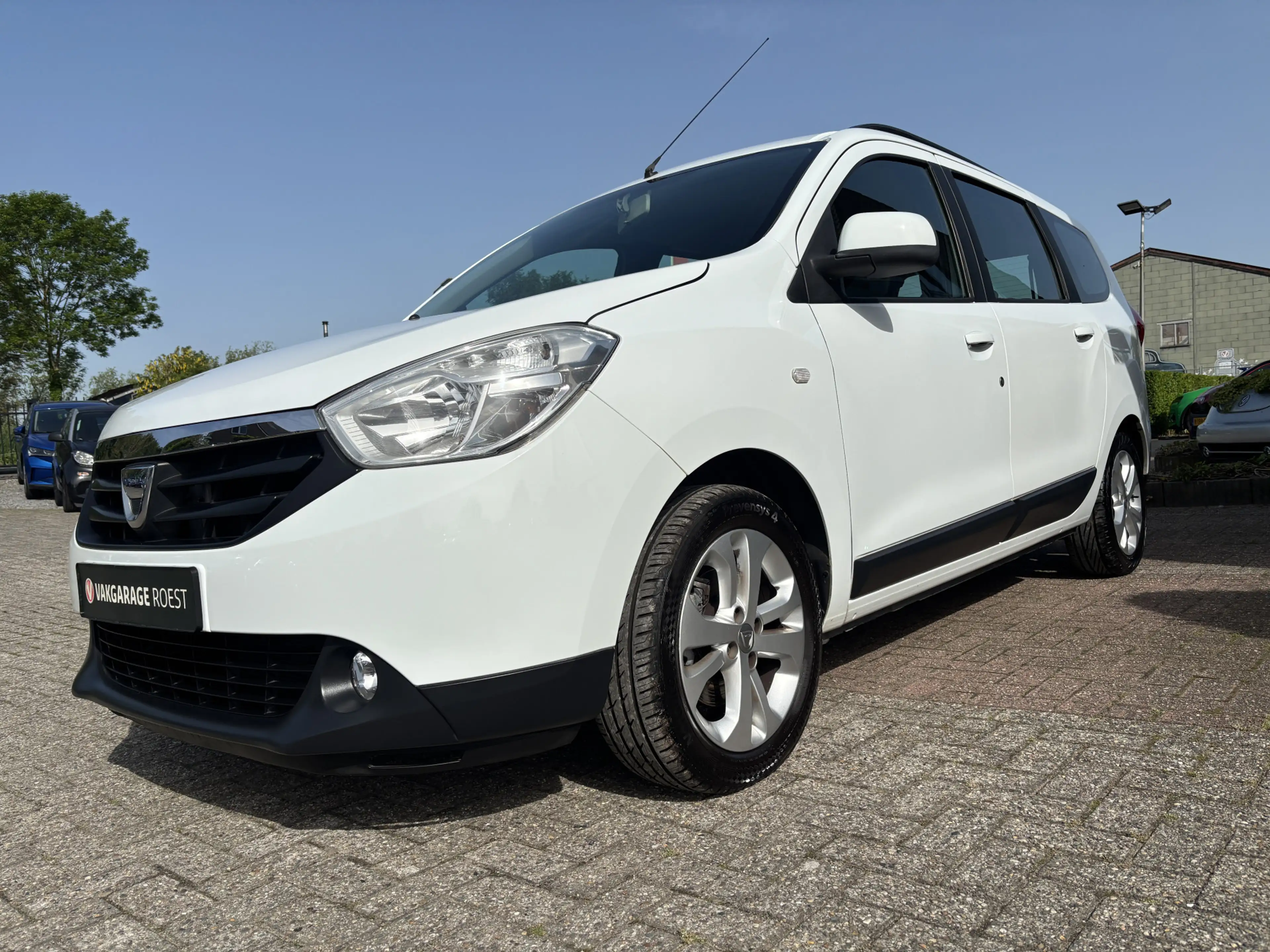 Dacia Lodgy 1.2 TCe Ambiance Airco / Audio / LM-Velgen — photo 23