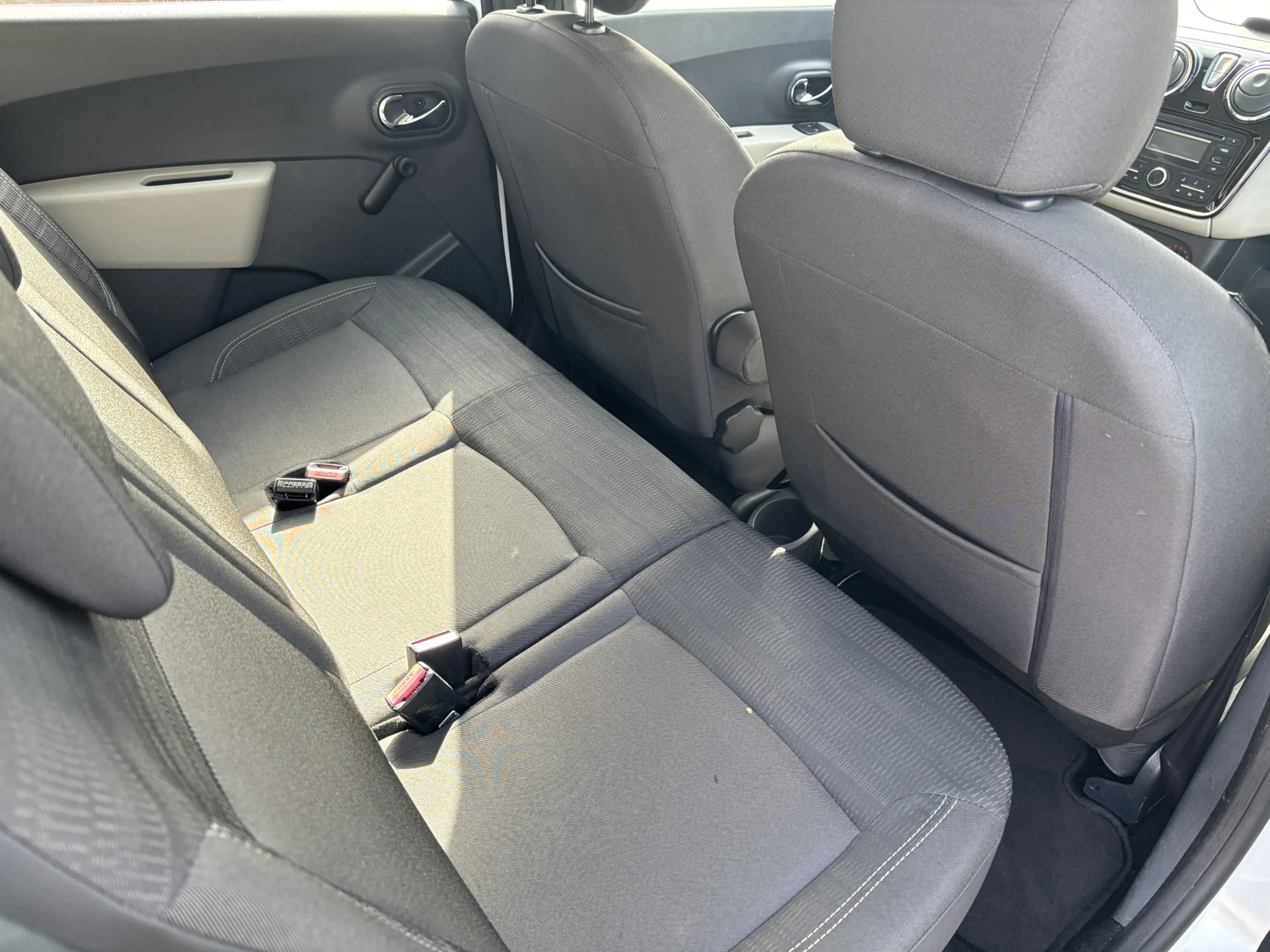 Dacia Lodgy 1.2 TCe Ambiance Airco / Audio / LM-Velgen — photo 15