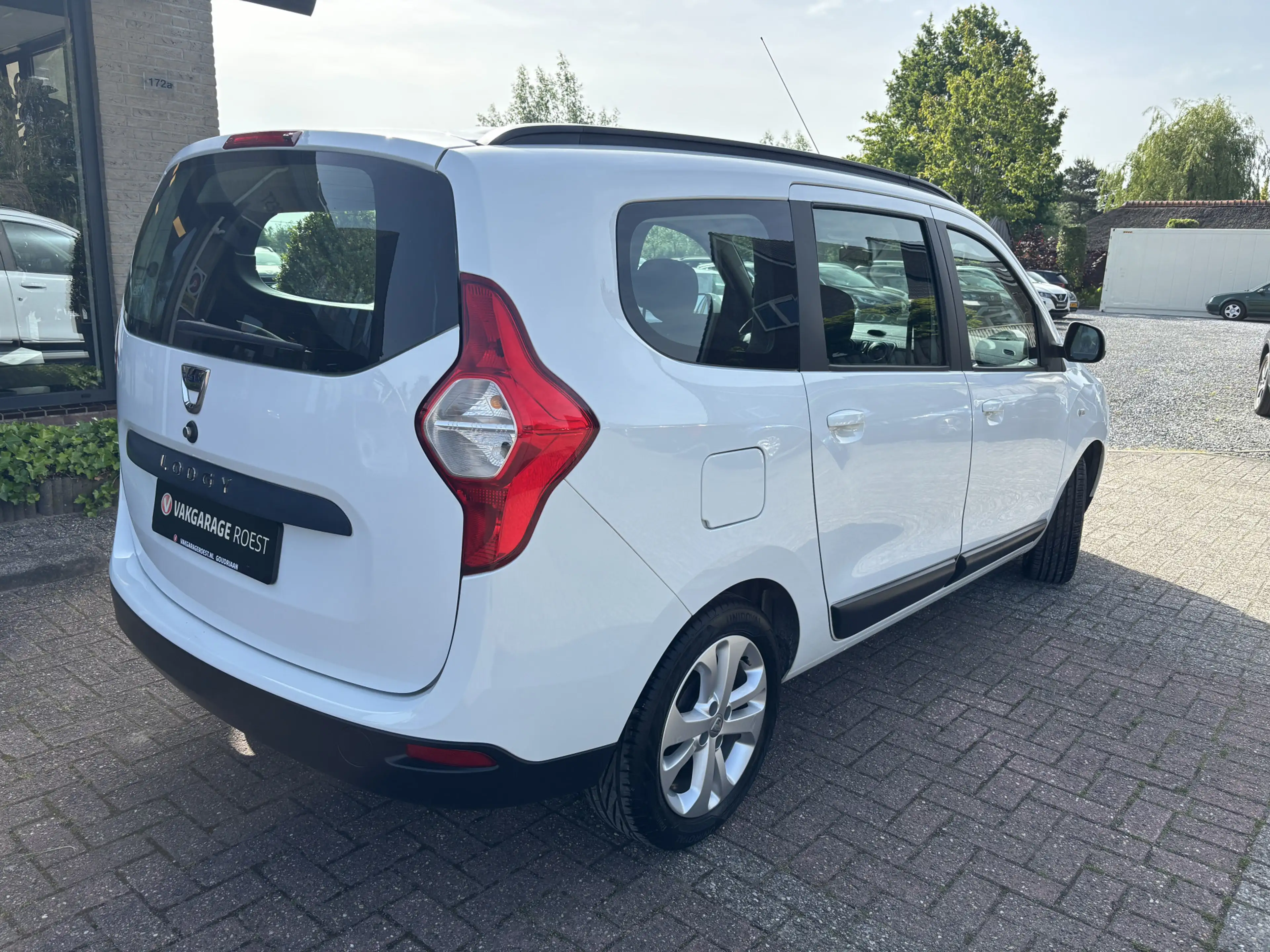 Dacia Lodgy 1.2 TCe Ambiance Airco / Audio / LM-Velgen — photo 2