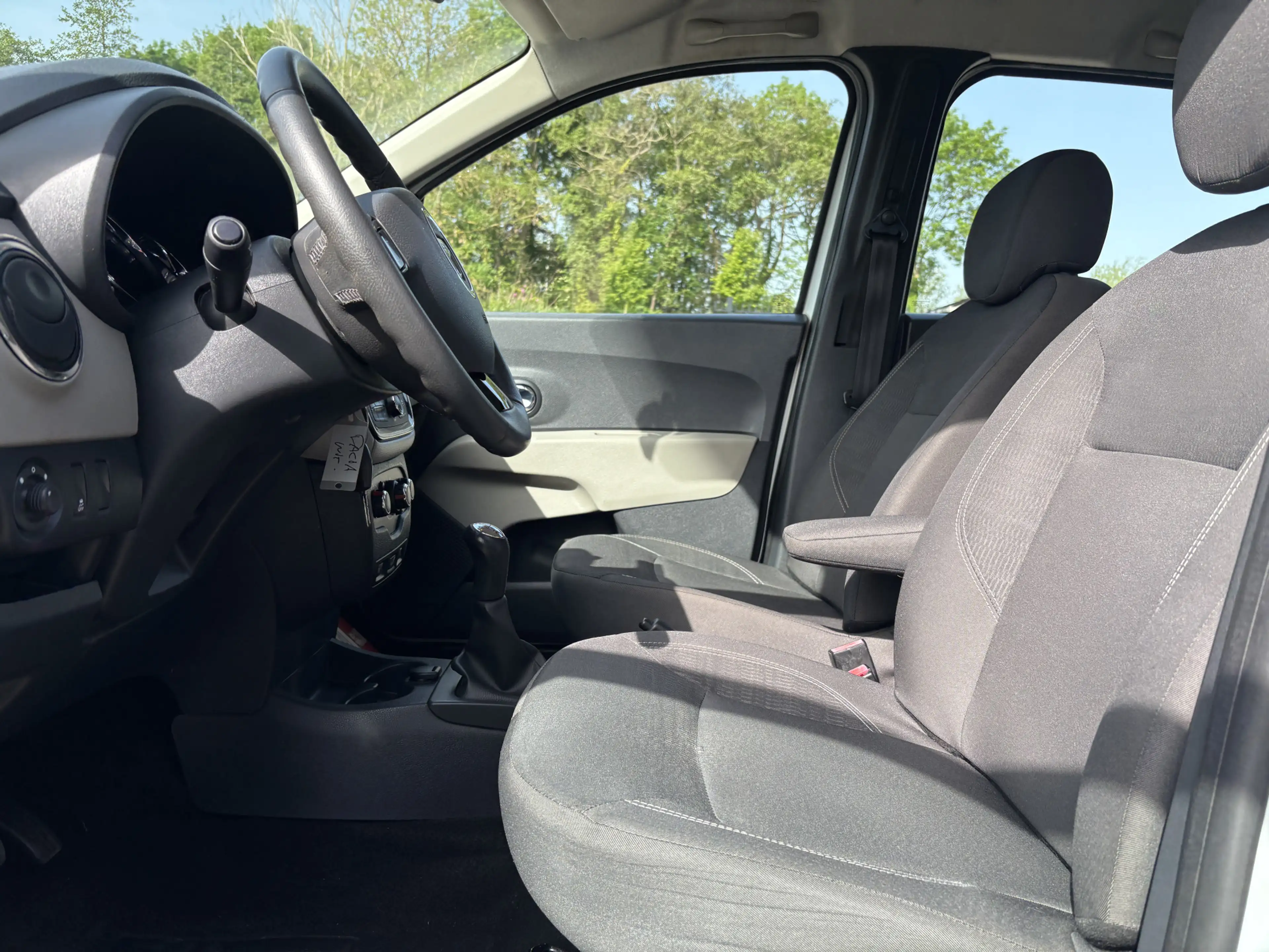 Dacia Lodgy 1.2 TCe Ambiance Airco / Audio / LM-Velgen — photo 13