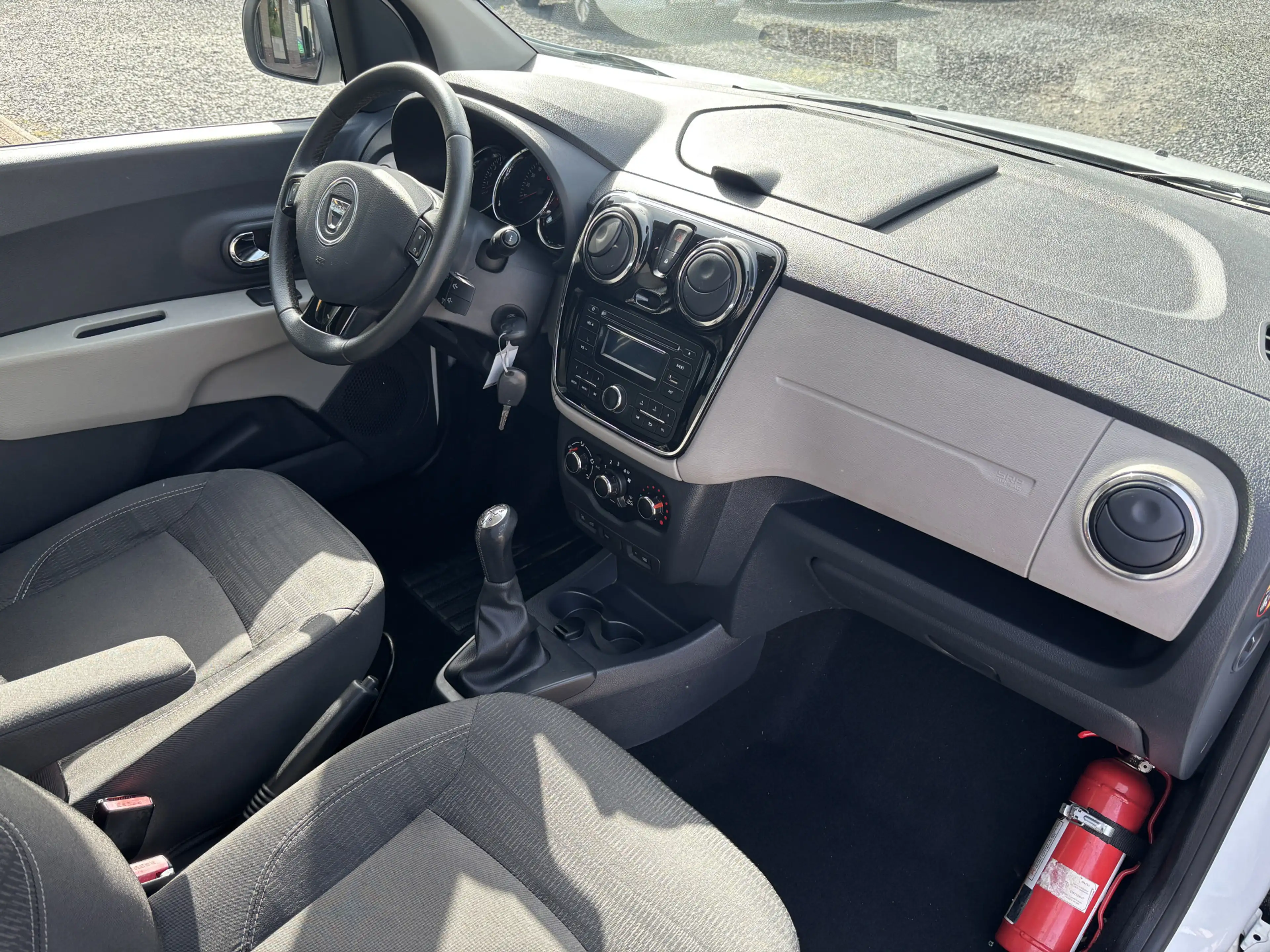Dacia Lodgy 1.2 TCe Ambiance Airco / Audio / LM-Velgen — photo 16