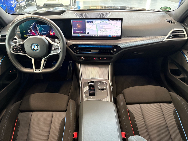 BMW 330 e Touring M Sport HuD H/K 360° Standhzg. AHK — photo 3