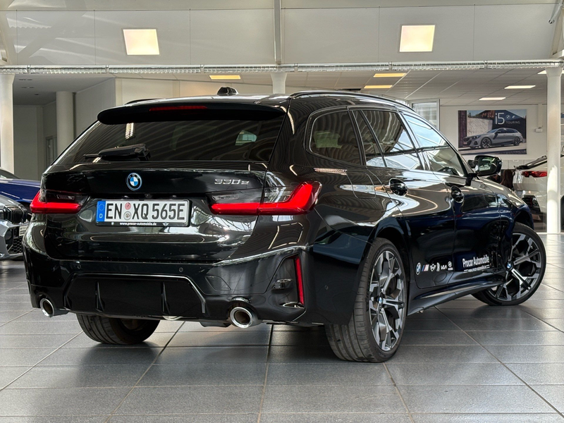 BMW 330 e Touring M Sport HuD H/K 360° Standhzg. AHK — photo 2