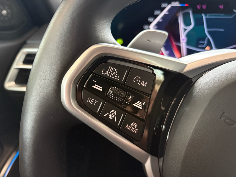 BMW 330 e Touring M Sport HuD H/K 360° Standhzg. AHK — photo 10