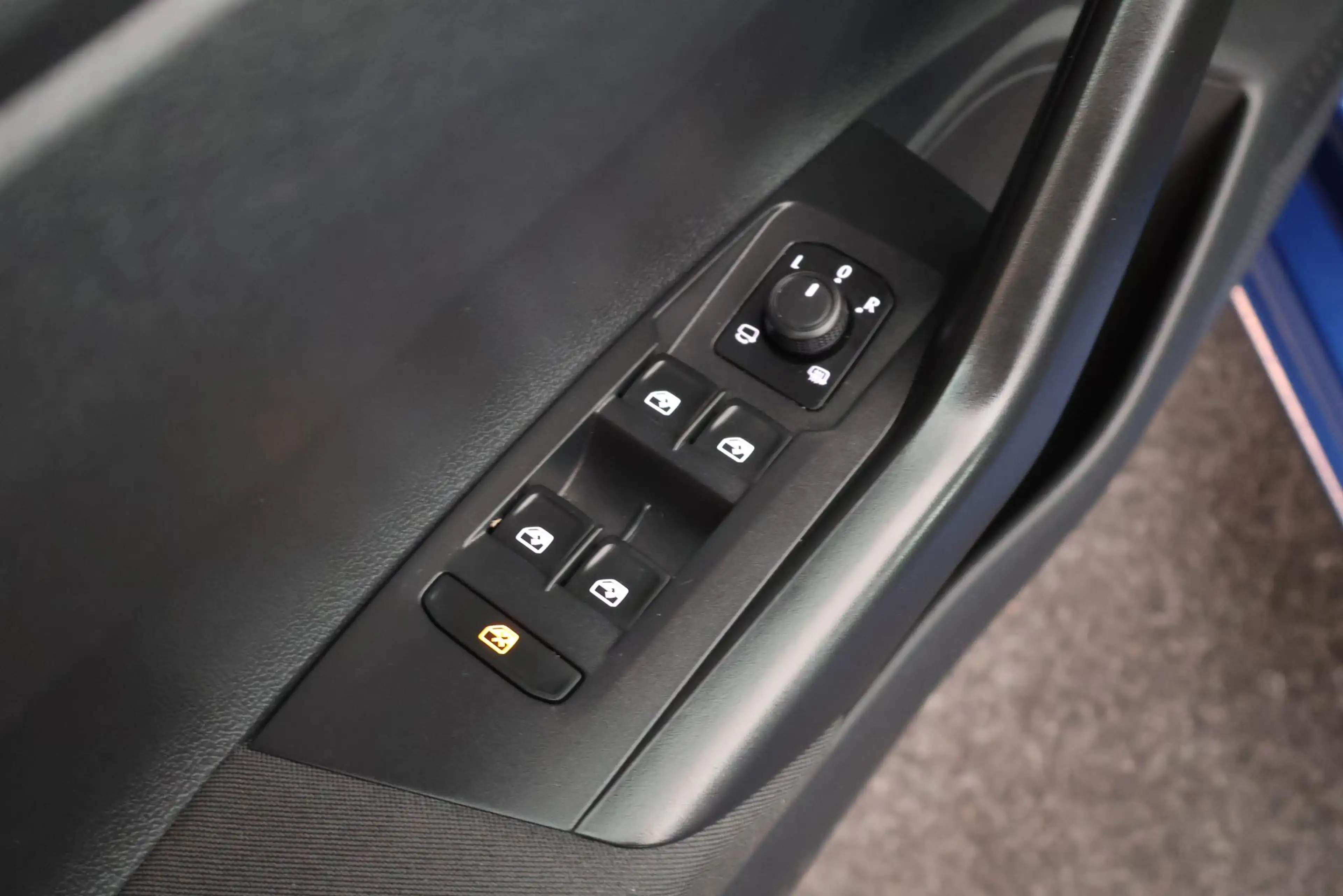 Volkswagen Polo 1.0 TSI 95pk Life Stoelverwarming Virtual Cockpit — photo 12