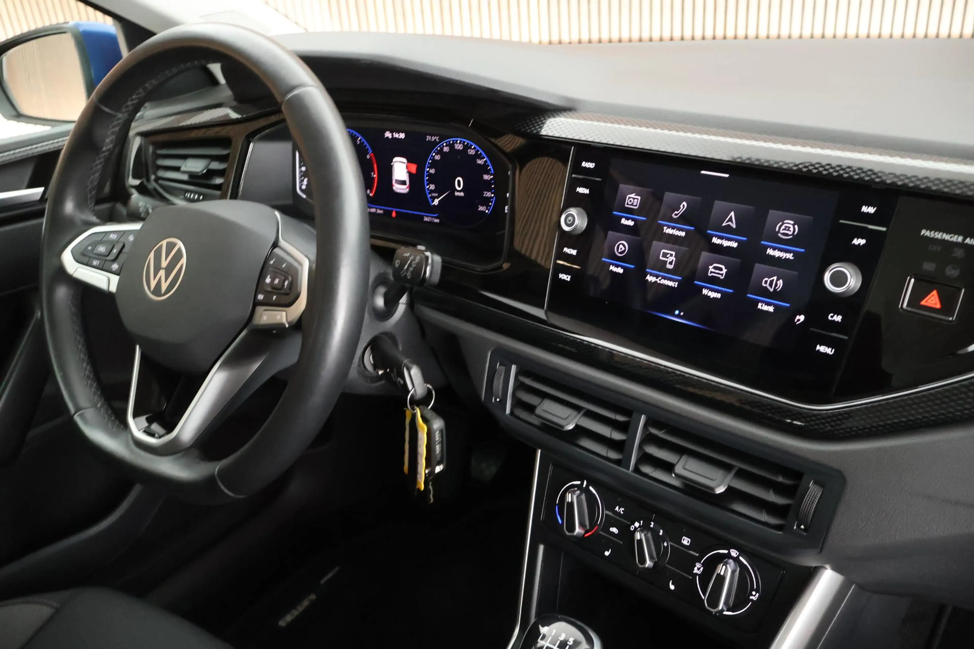 Volkswagen Polo 1.0 TSI 95pk Life Stoelverwarming Virtual Cockpit — photo 3