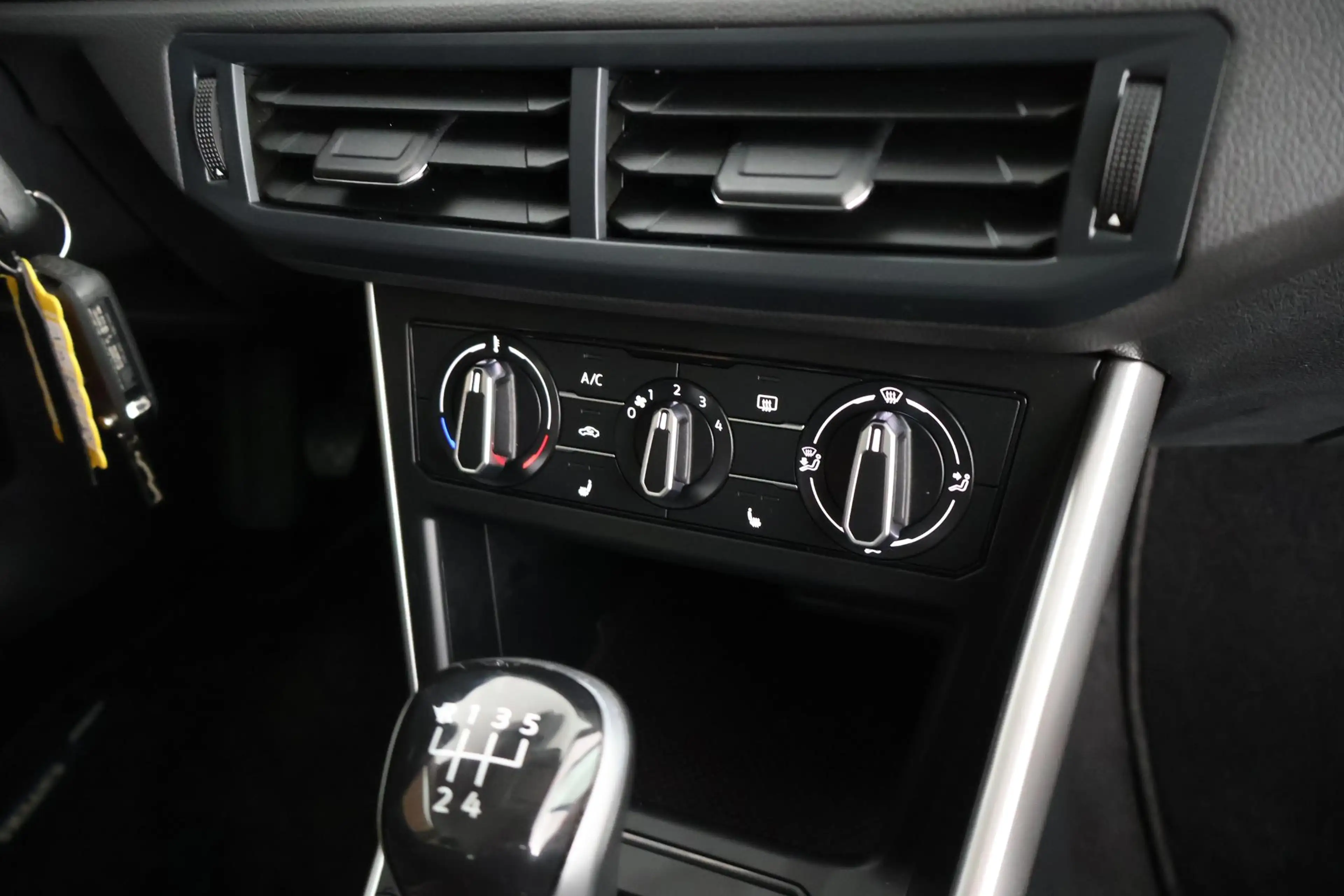 Volkswagen Polo 1.0 TSI 95pk Life Stoelverwarming Virtual Cockpit — photo 29