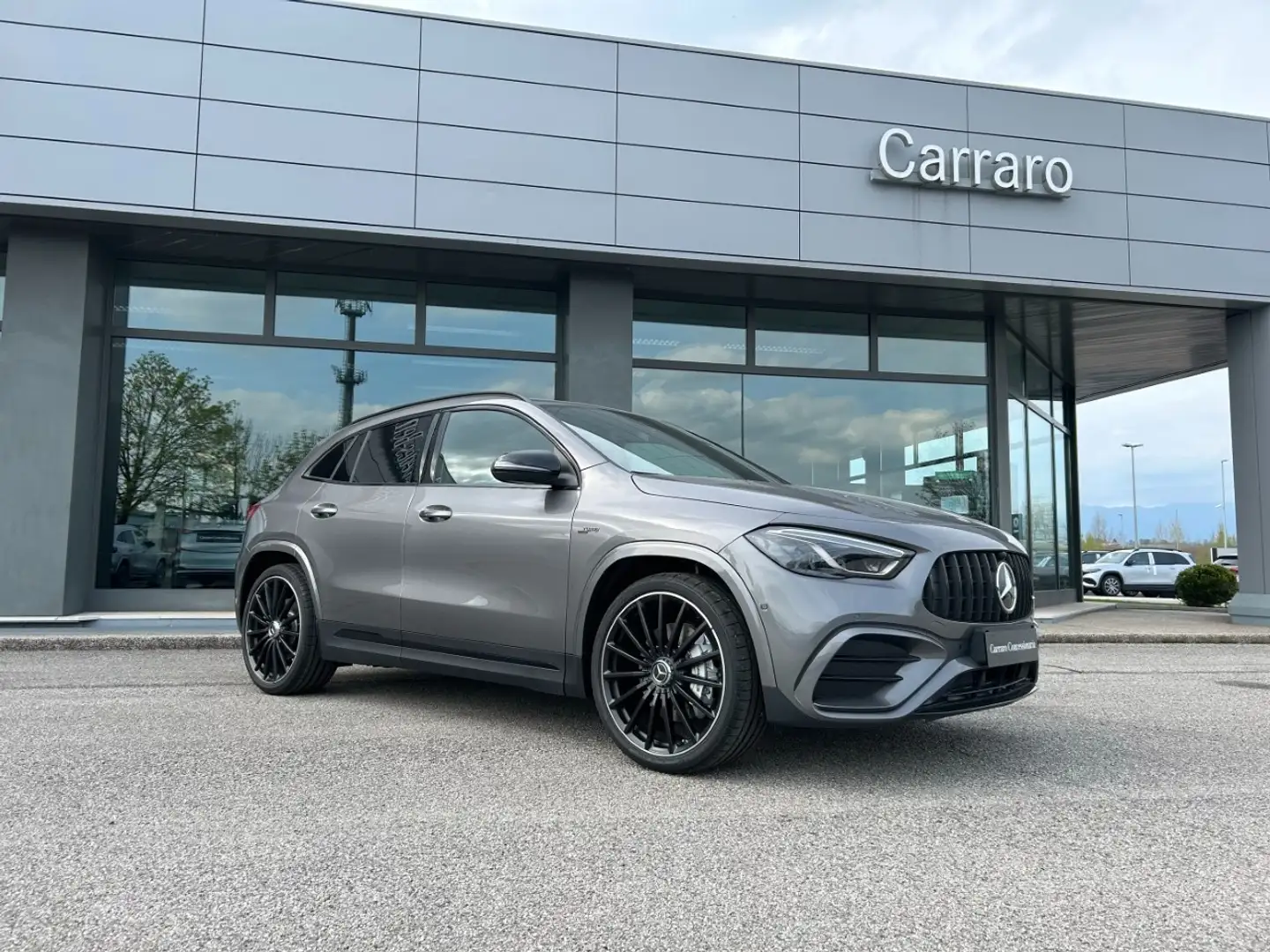 Mercedes-Benz GLA 35 AMG Mercedes-AMG GLA 35 4MATIC Grigio - 1