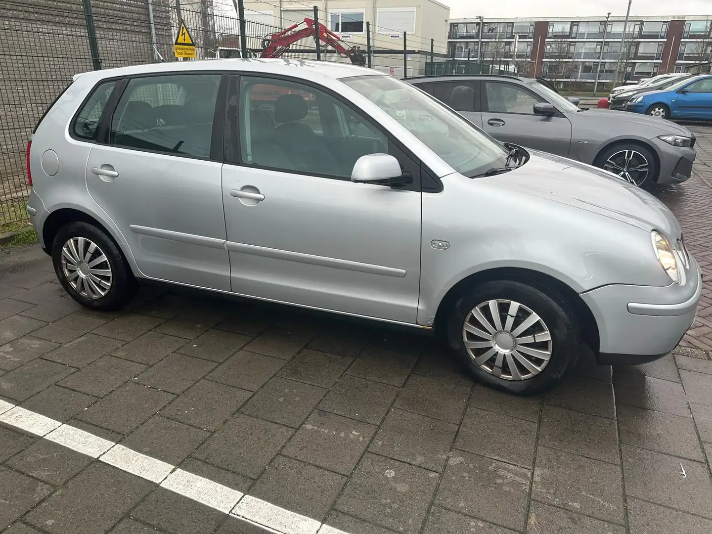 Volkswagen Polo Polo 1.4-16V Sportline - 2