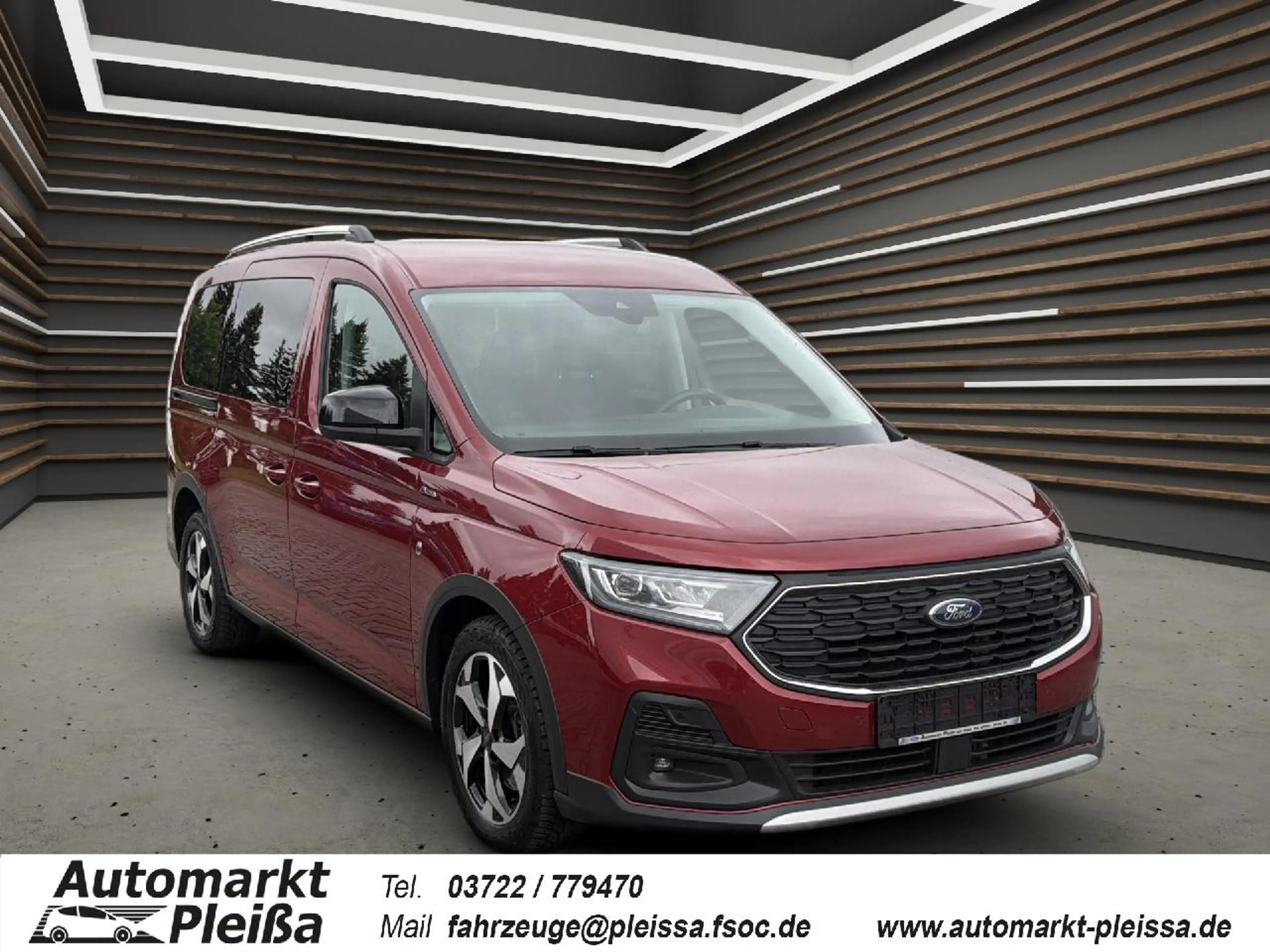 Ford Grand Tourneo Active — photo 10
