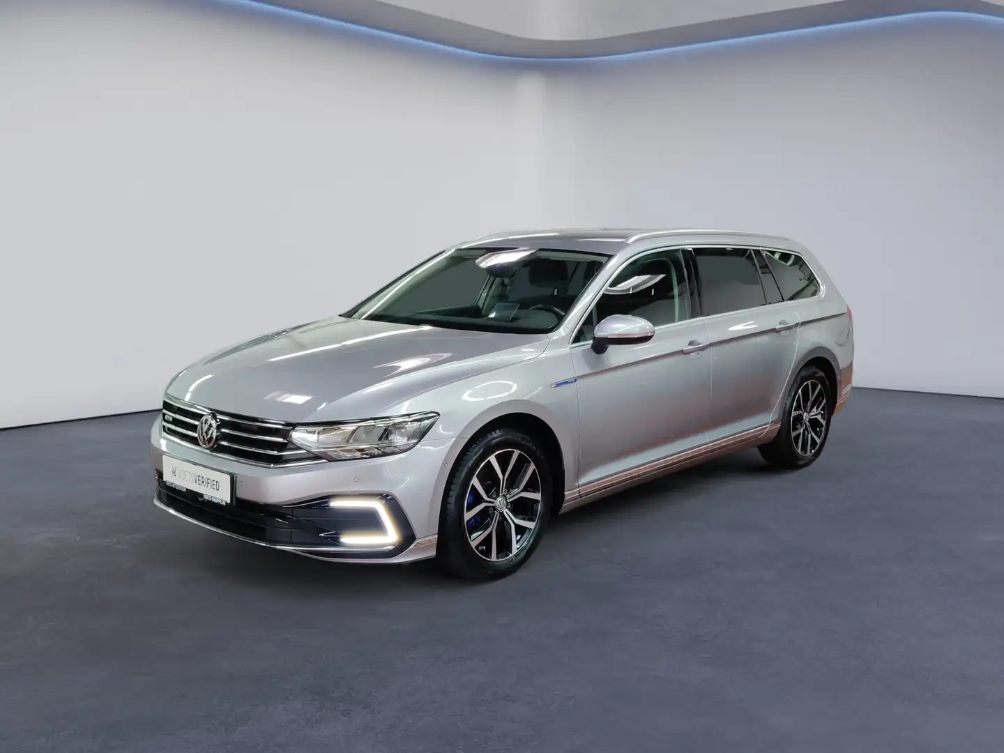 Volkswagen Passat Variant GTE 1.4 TSI DSG LED+STANDHZG+HuD Silber - 1