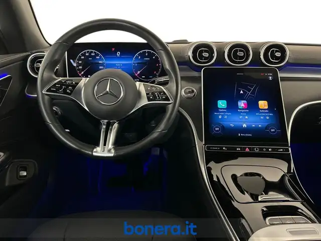 Mercedes-Benz 220 view 12