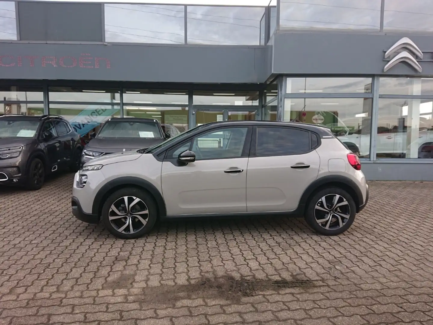 Citroen C3 Pure Tech 83 SHINE PACK Navi Rückfahrkamera Apple Beige - 2