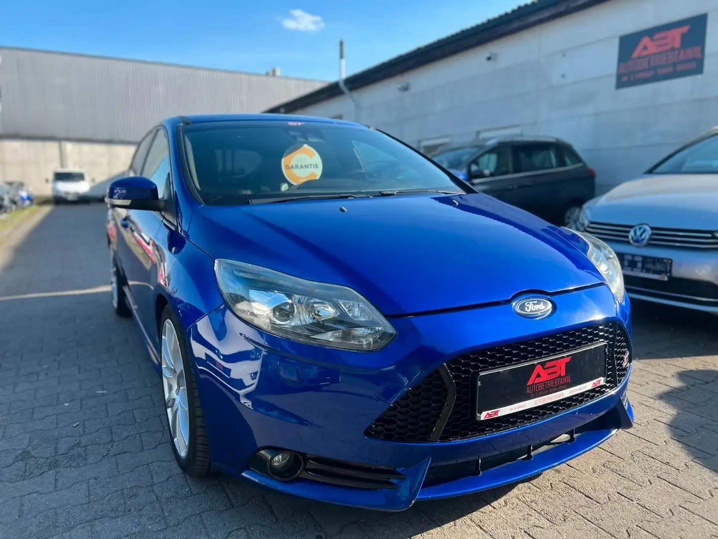 Ford Focus ST 2.0, 250PS, TÜV NEU, Schiebedach, Xenon Bleu - 1