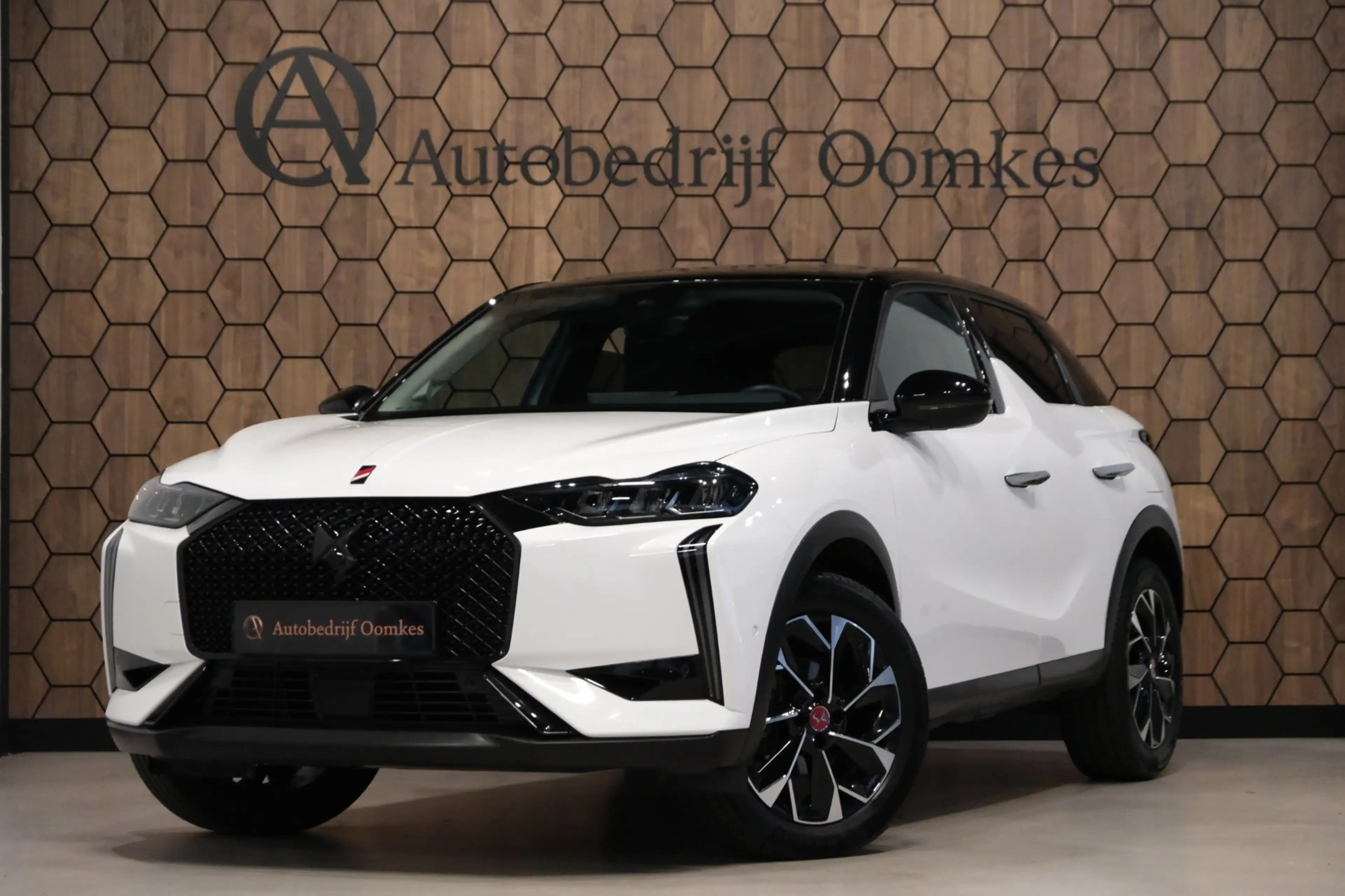 DS Automobiles DS 3 1.2 PureTech Performance Line+ |40.768km| Leder/Al