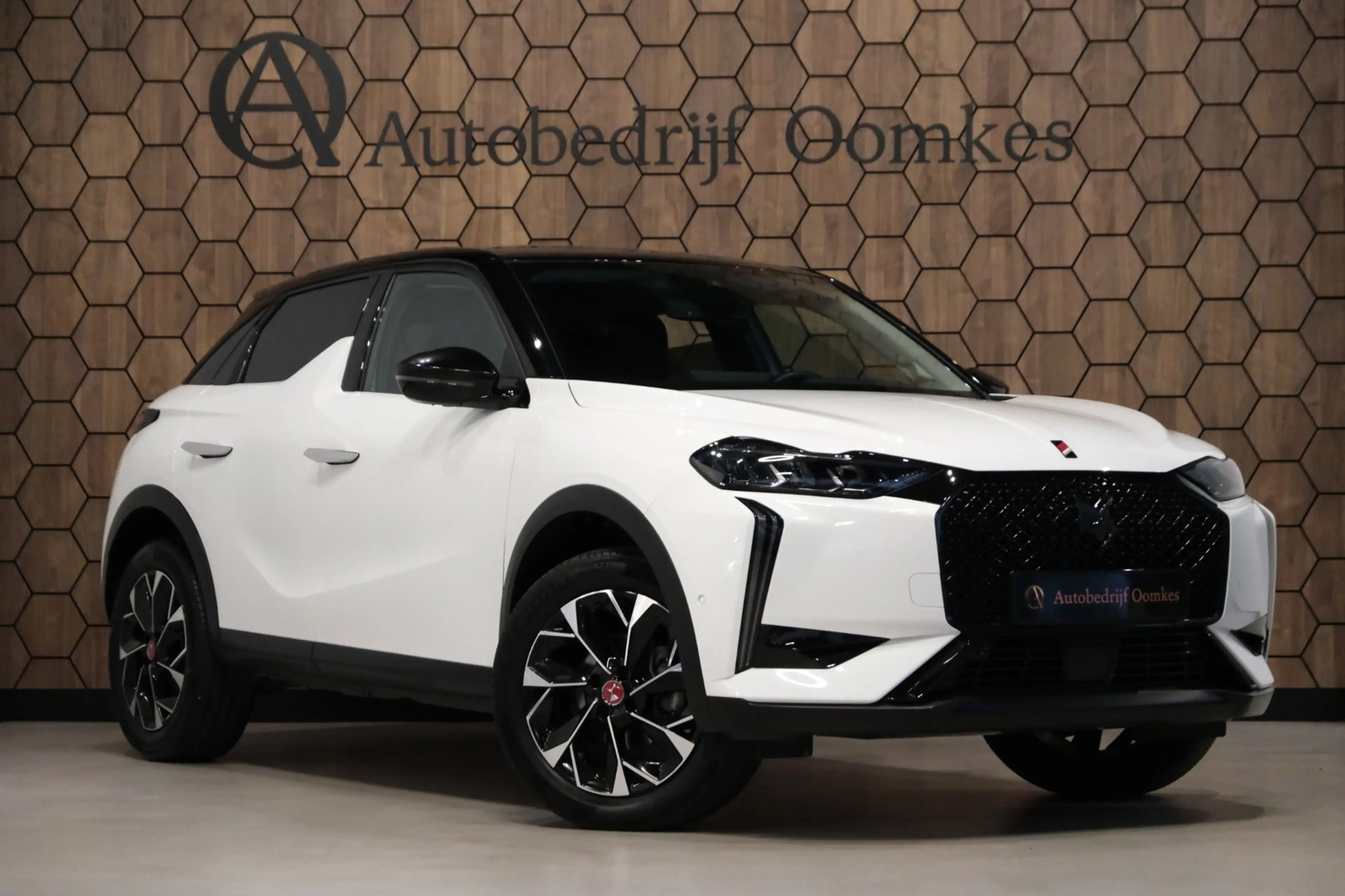 DS Automobiles DS 3 1.2 PureTech Performance Line+ |40.768km| Leder/Al — photo 3