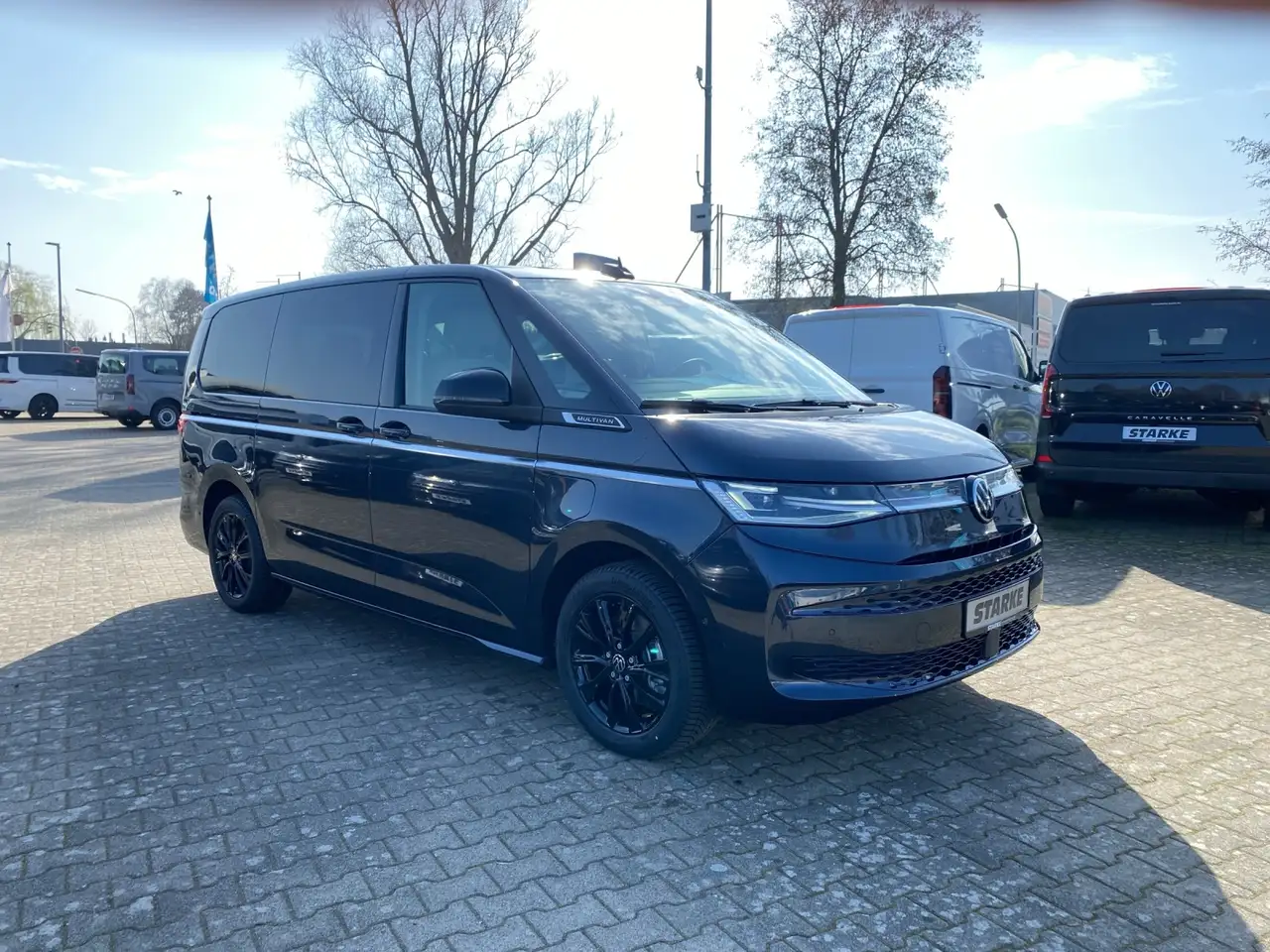 Volkswagen T7 Multivan 1.5 eHybrid 4Motion DSG Style lang 16
