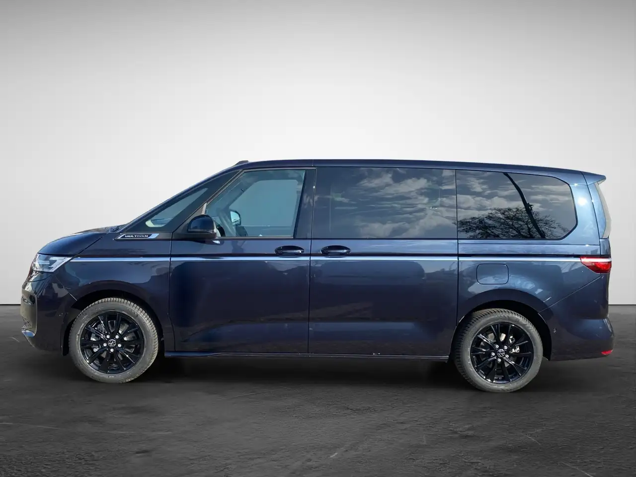 Volkswagen T7 Multivan 1.5 eHybrid 4Motion DSG Style lang 3