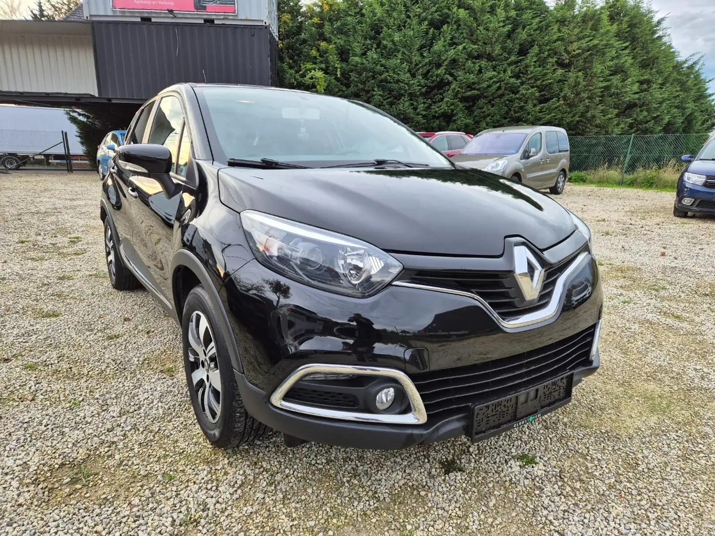 Renault Captur Benzine - zeer proper - Garantie Noir - 2