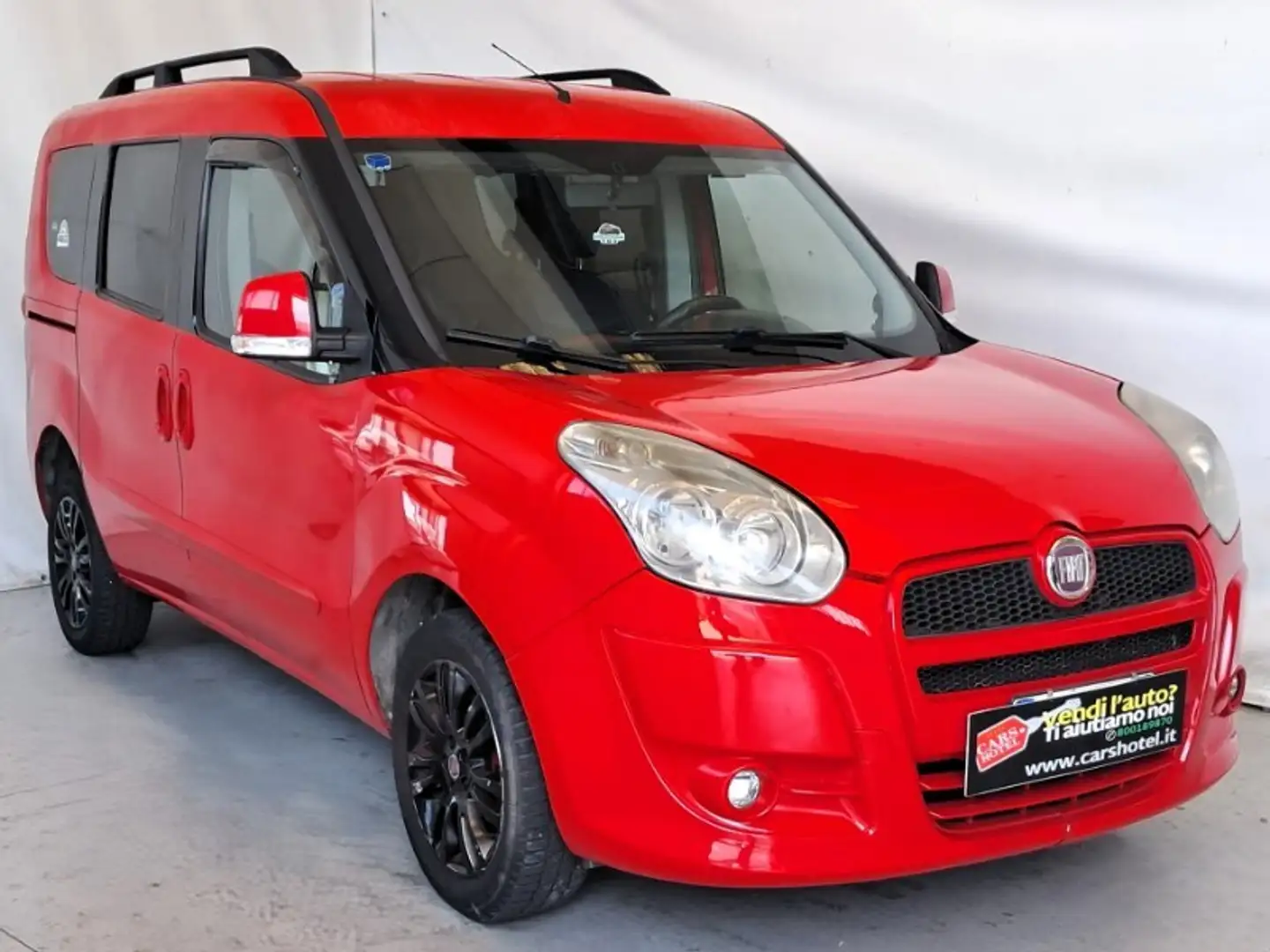 Fiat Doblo 1.4 Emotion Rosso - 2