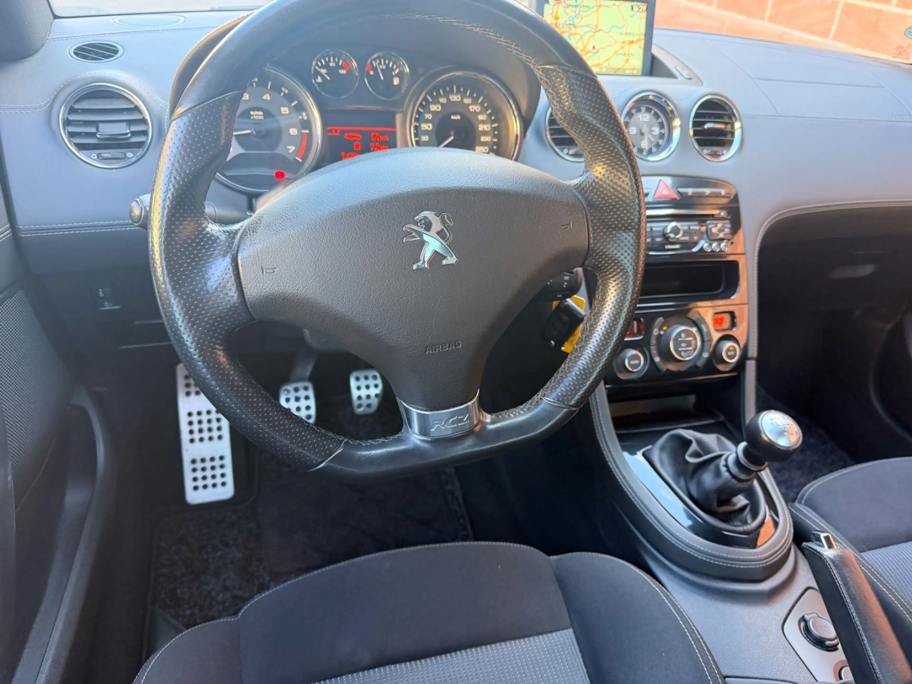 Peugeot RCZ 1.6 16V Turbo NAVI / PDC / Tüv Neu — photo 14