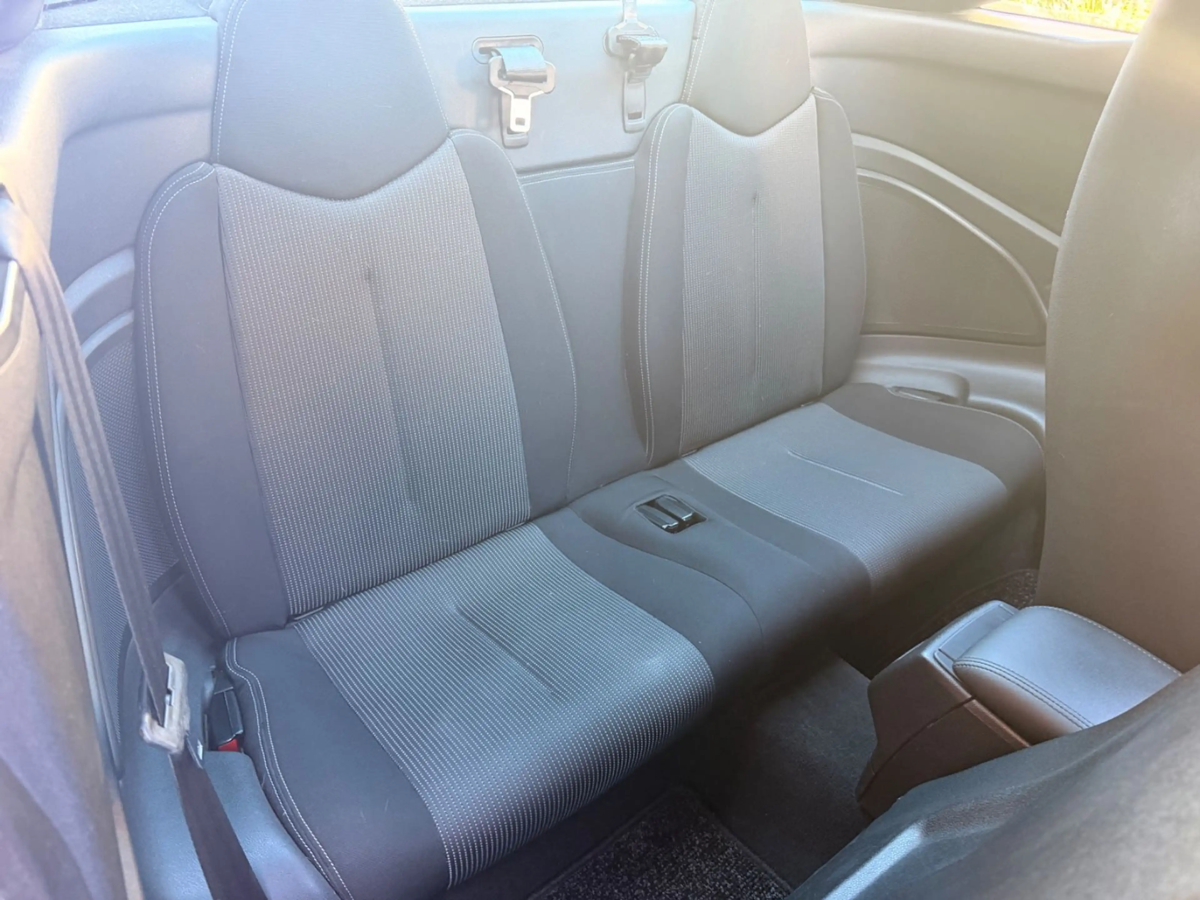 Peugeot RCZ 1.6 16V Turbo NAVI / PDC / Tüv Neu — photo 10