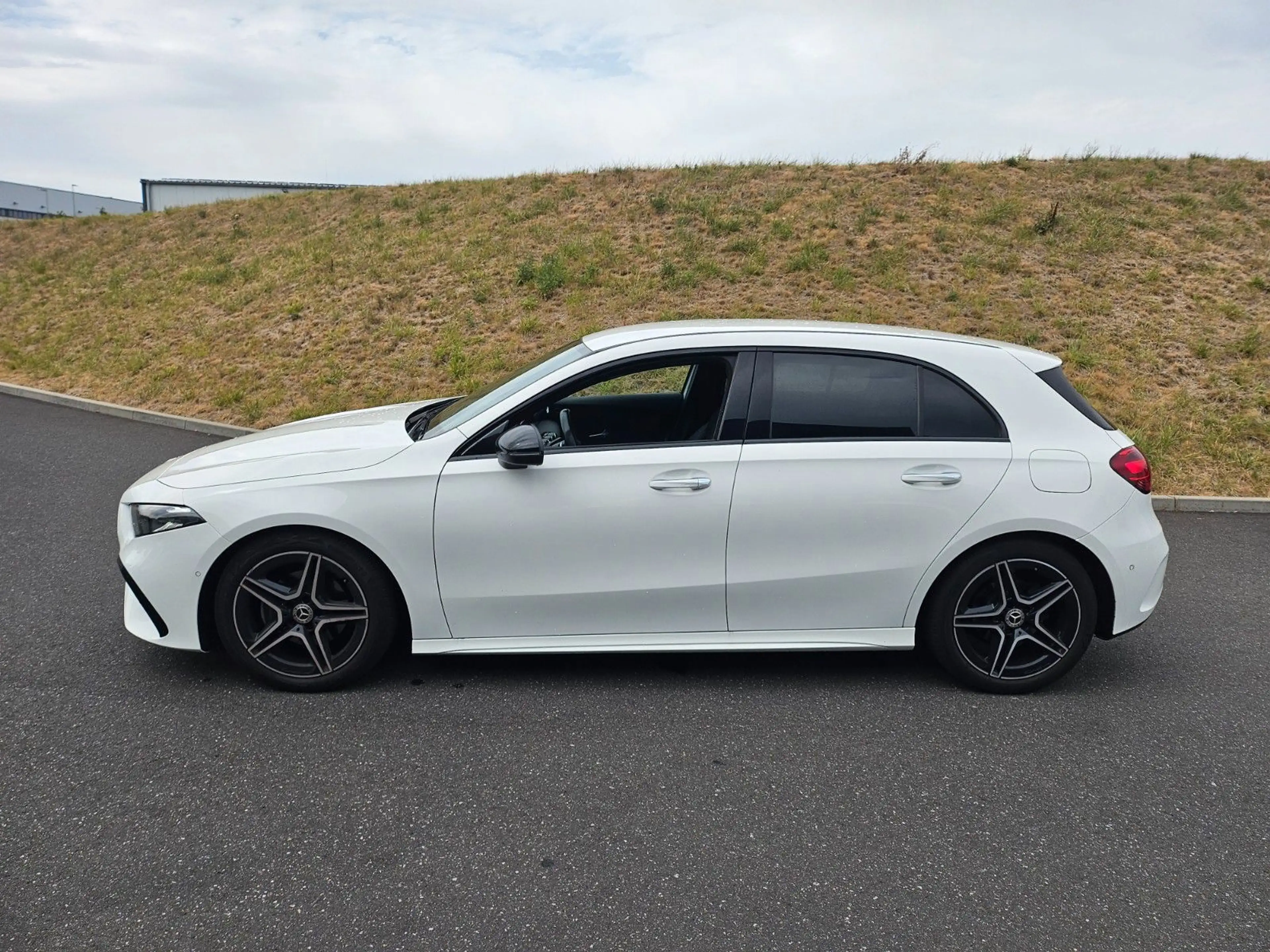 Mercedes-Benz A 200 d AMG*NIGHT-PAKET*MBUX*NAVI*KAMERA*LED*PDC — photo 20