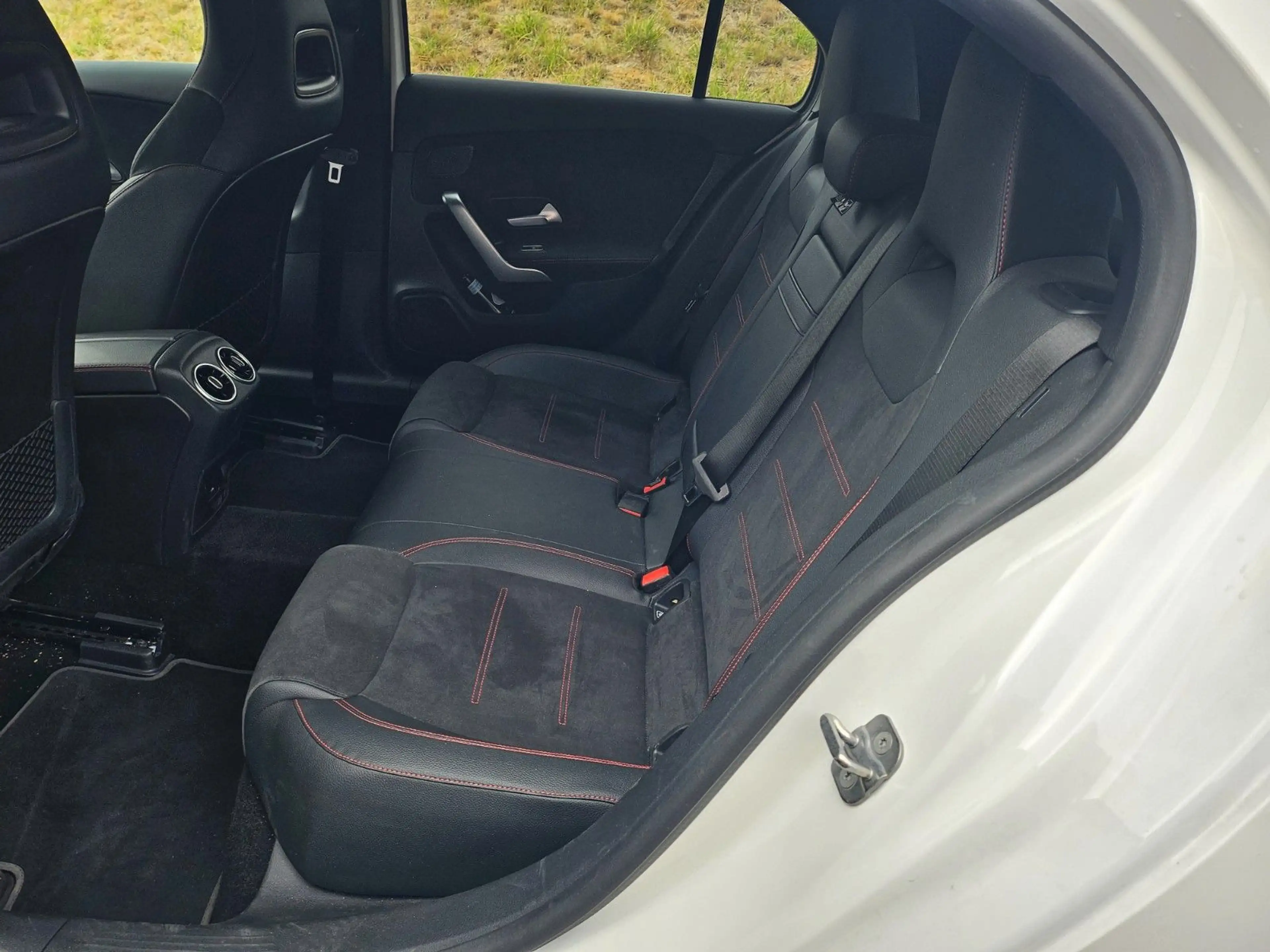 Mercedes-Benz A 200 d AMG*NIGHT-PAKET*MBUX*NAVI*KAMERA*LED*PDC — photo 18