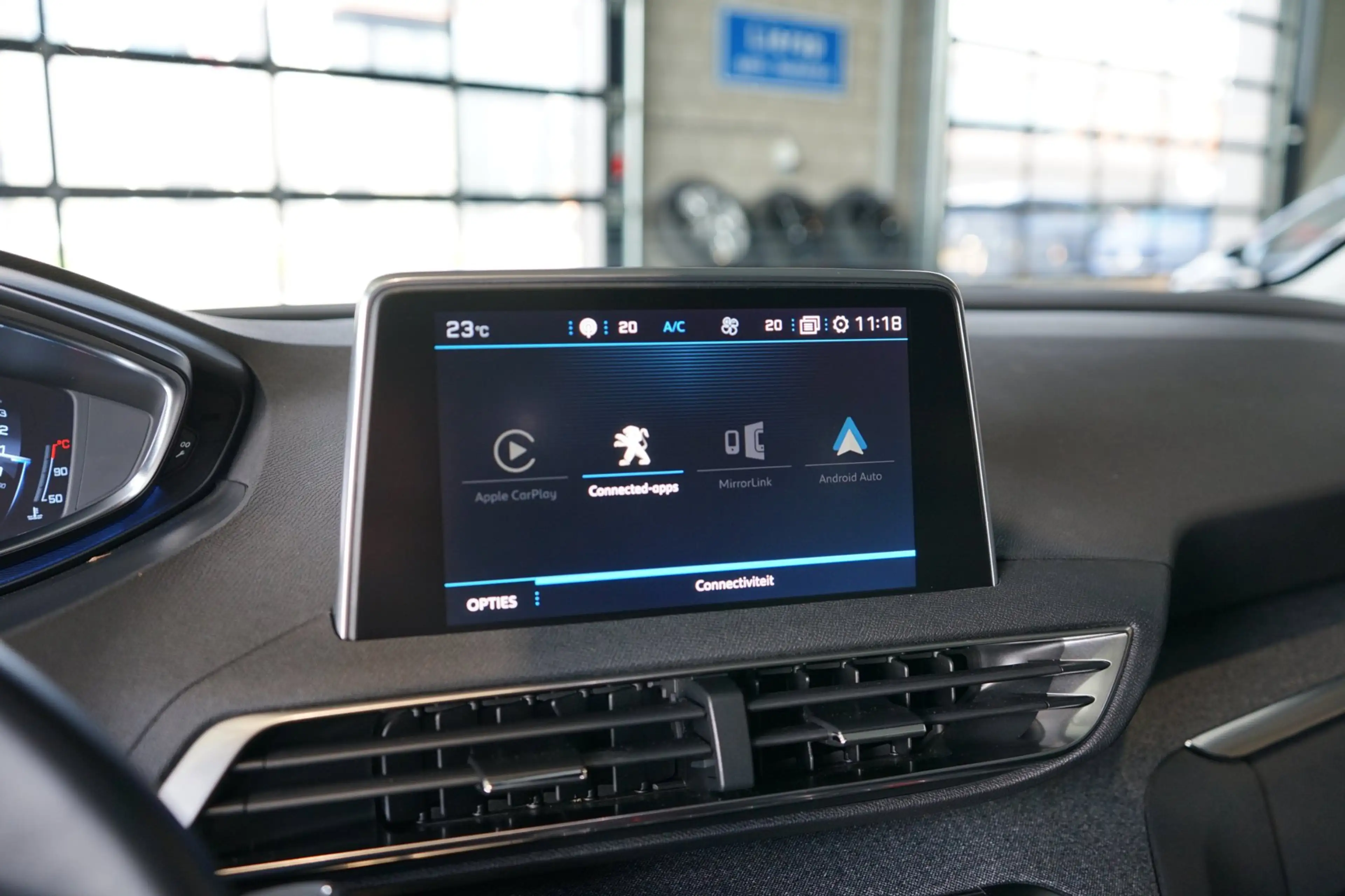 Peugeot 5008 1.2 PureTech Blue Lease Premium 7P. | TREKHAAK — photo 10