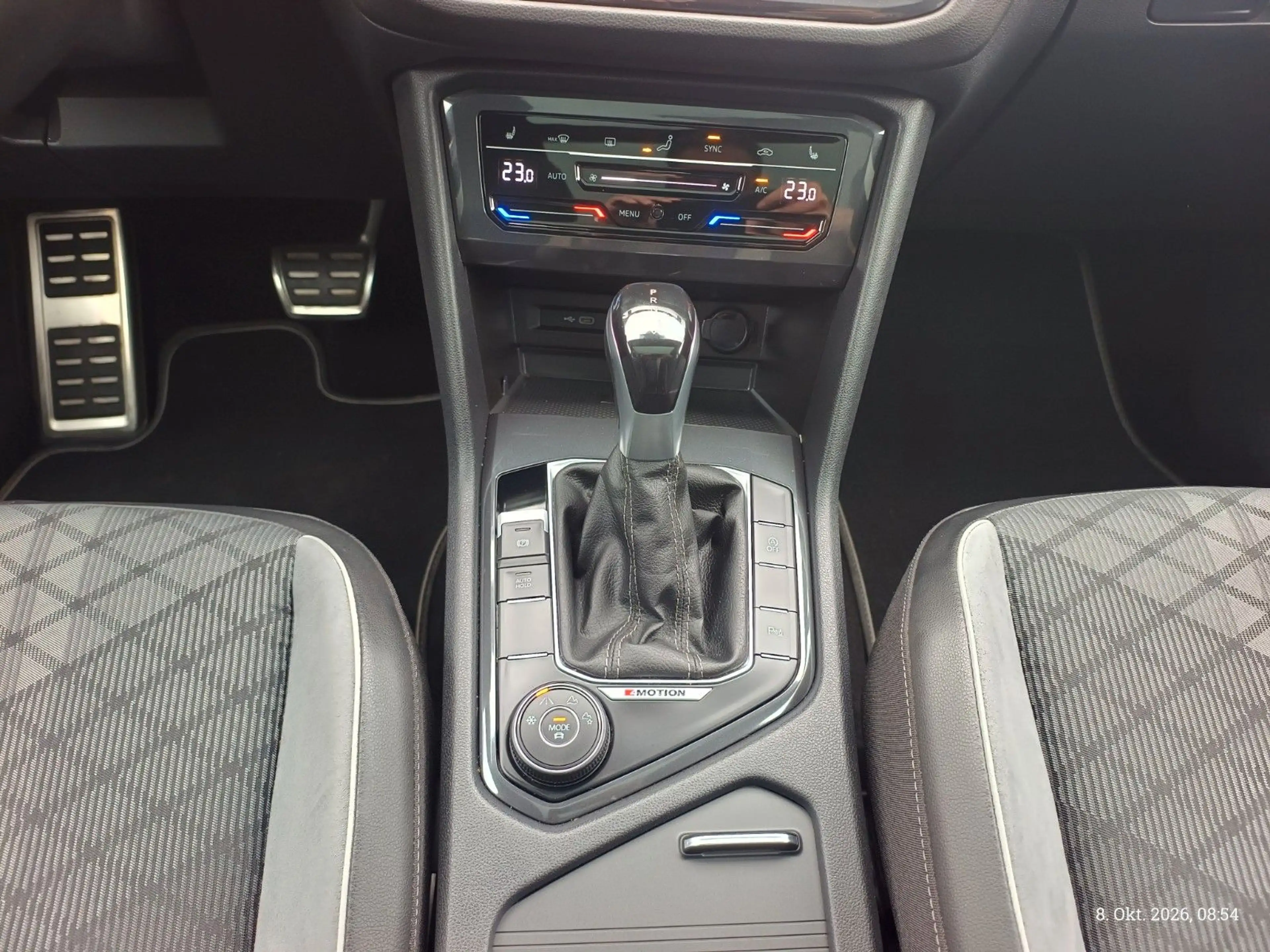 Volkswagen Tiguan Allspace R-Line 4Motion, Navi, RFK, AHK — photo 13