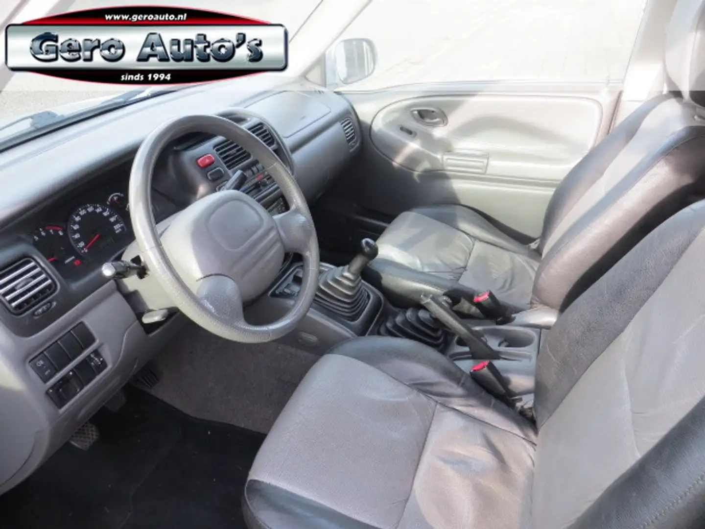 Suzuki Grand Vitara 1.6 Cabrio 4 persoons uitvoering nw apk elec ramen Grijs - 2