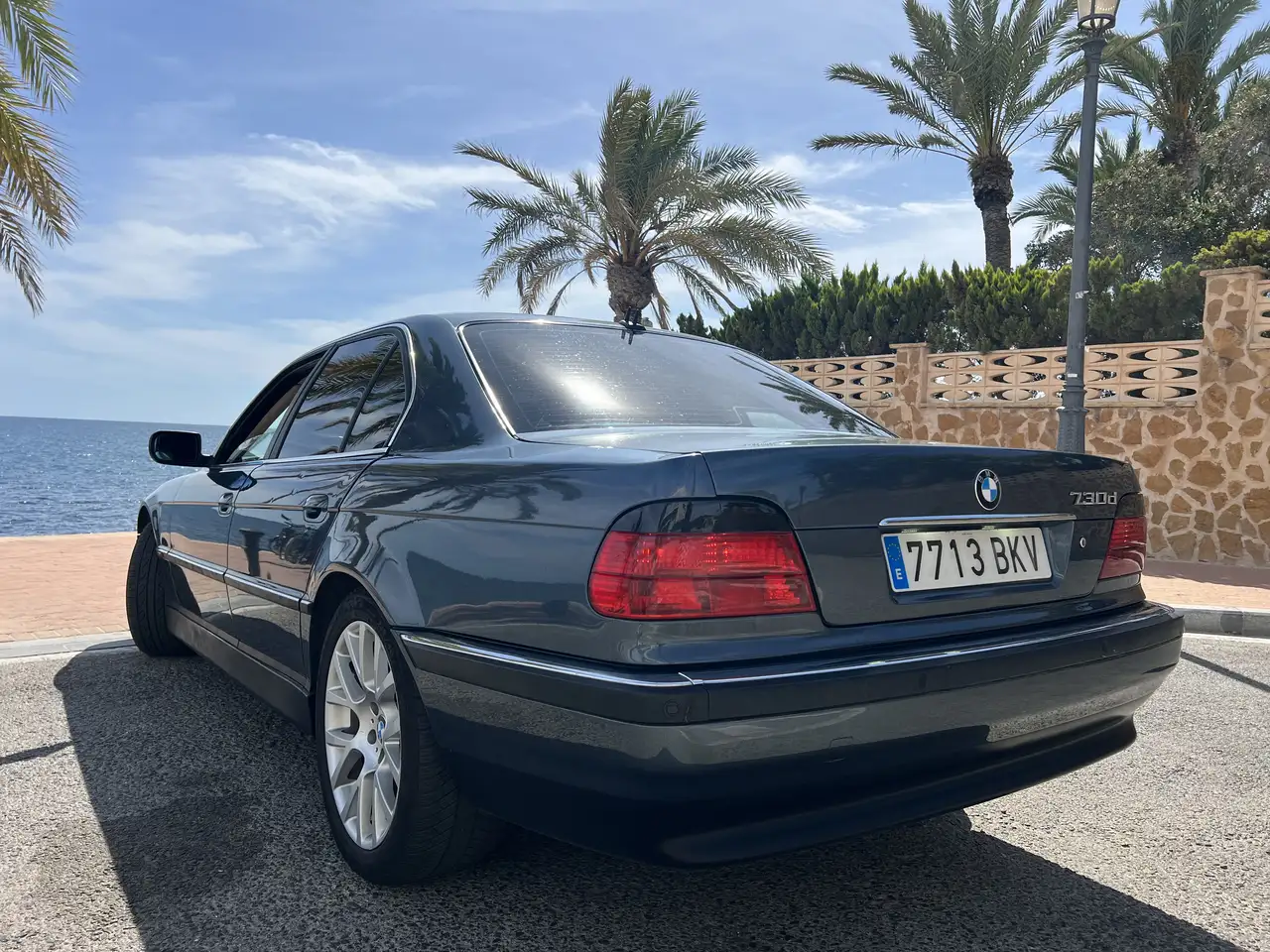 BMW 730 e38 730d Aut. 193cv año 2001, foto 3