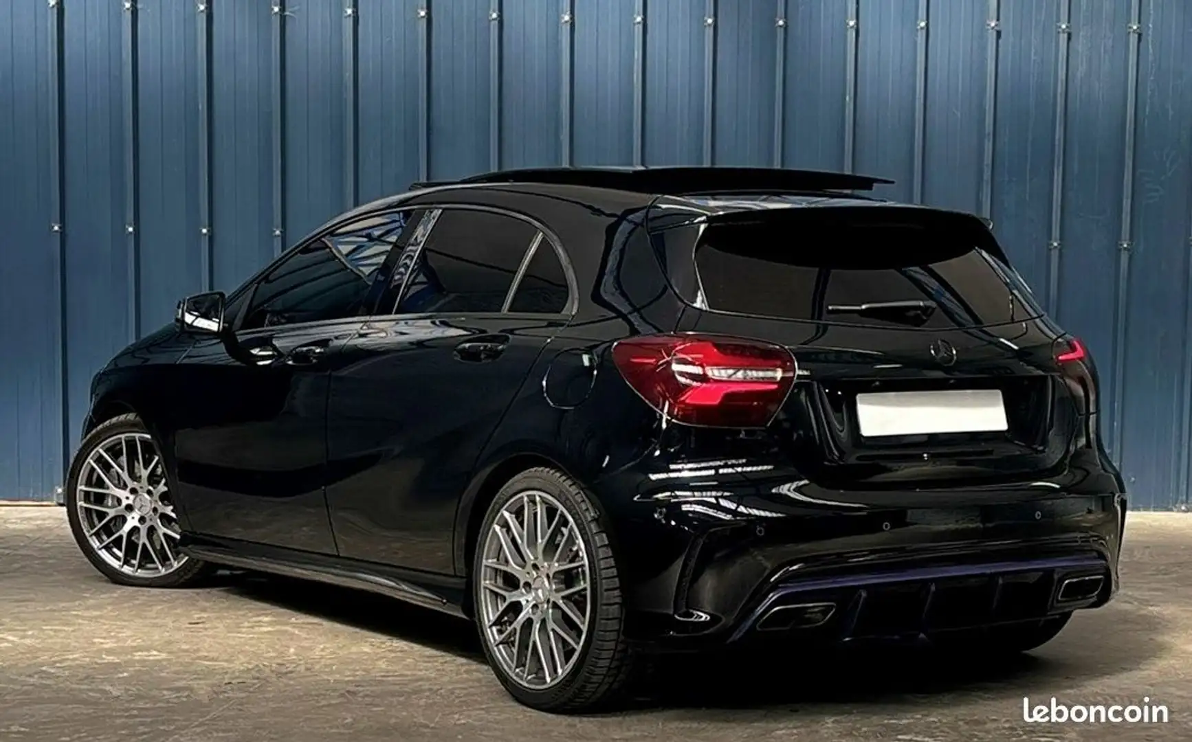 Mercedes-Benz A 45 AMG A45 AMG 4MATIC 381CH Suivi complet Toit ouvrant Cu Nero - 2