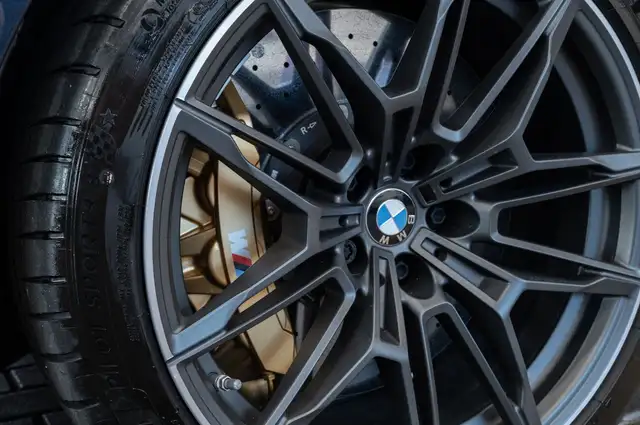 BMW M4 view 13