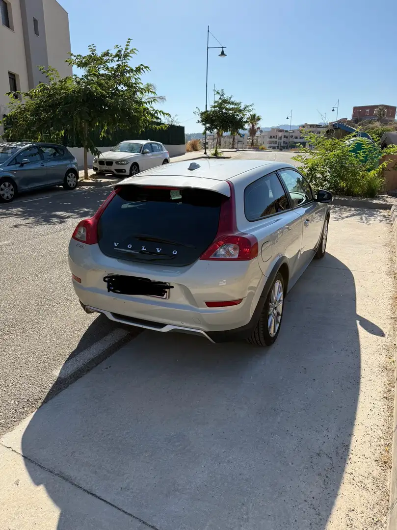 Volvo C30 1.6 D DRIVe Momentum - 1