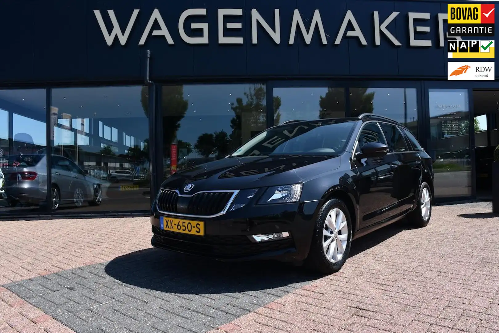 Skoda Octavia Combi 1.0 TSI Greentech Ambition Business Cruise Schwarz - 1