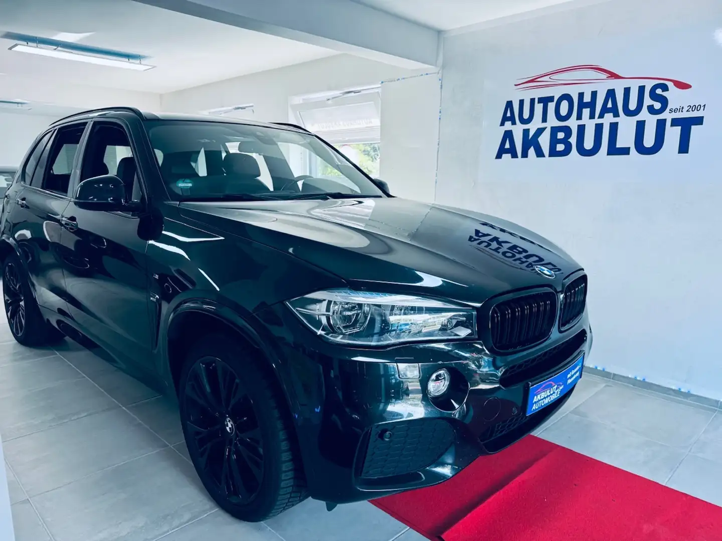 BMW X5 xDrive 30 d*Finanzierung+Garantie+Inspektion* Noir - 1