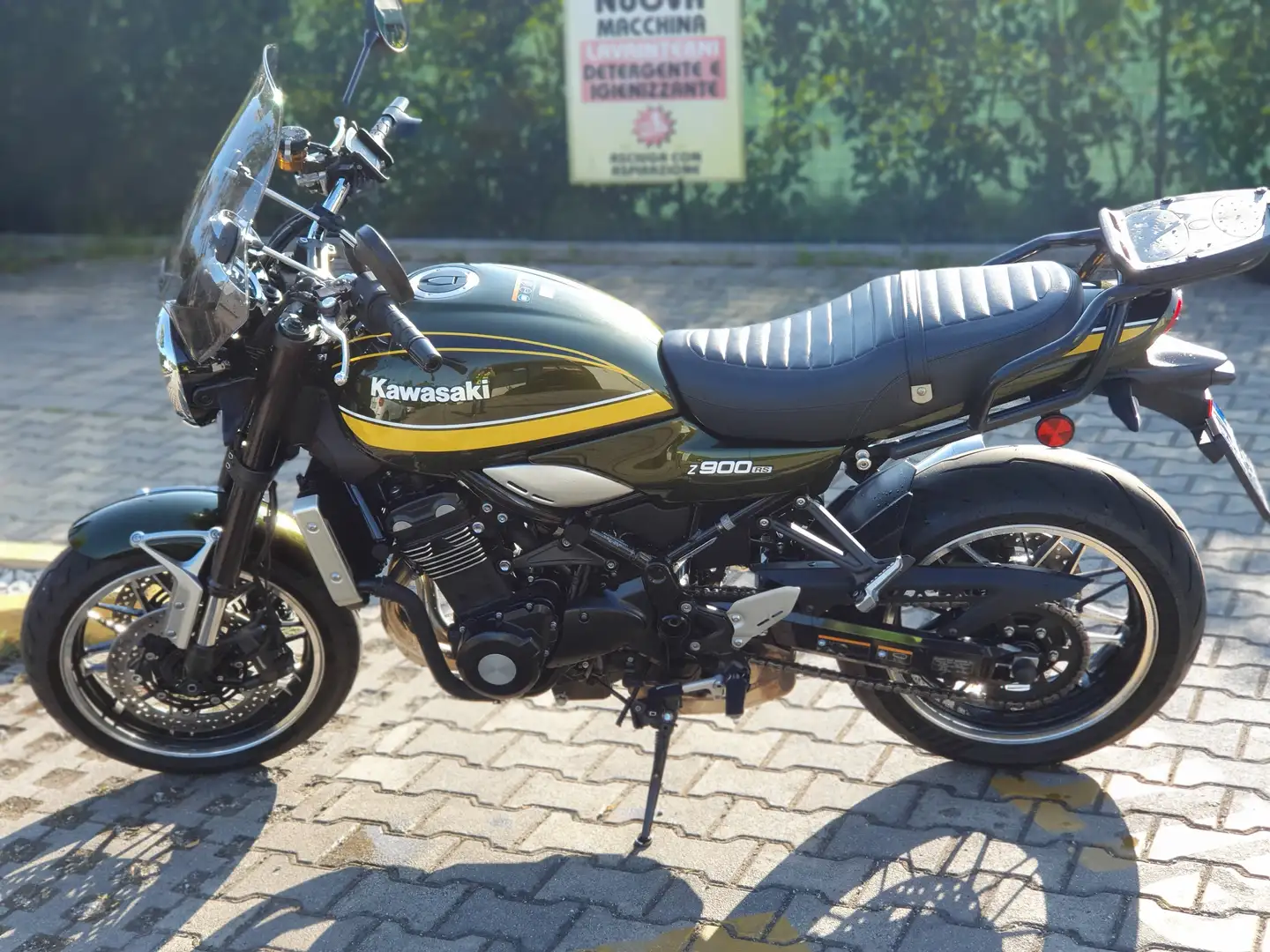 Kawasaki Z900RS Turismo Zelená - 1