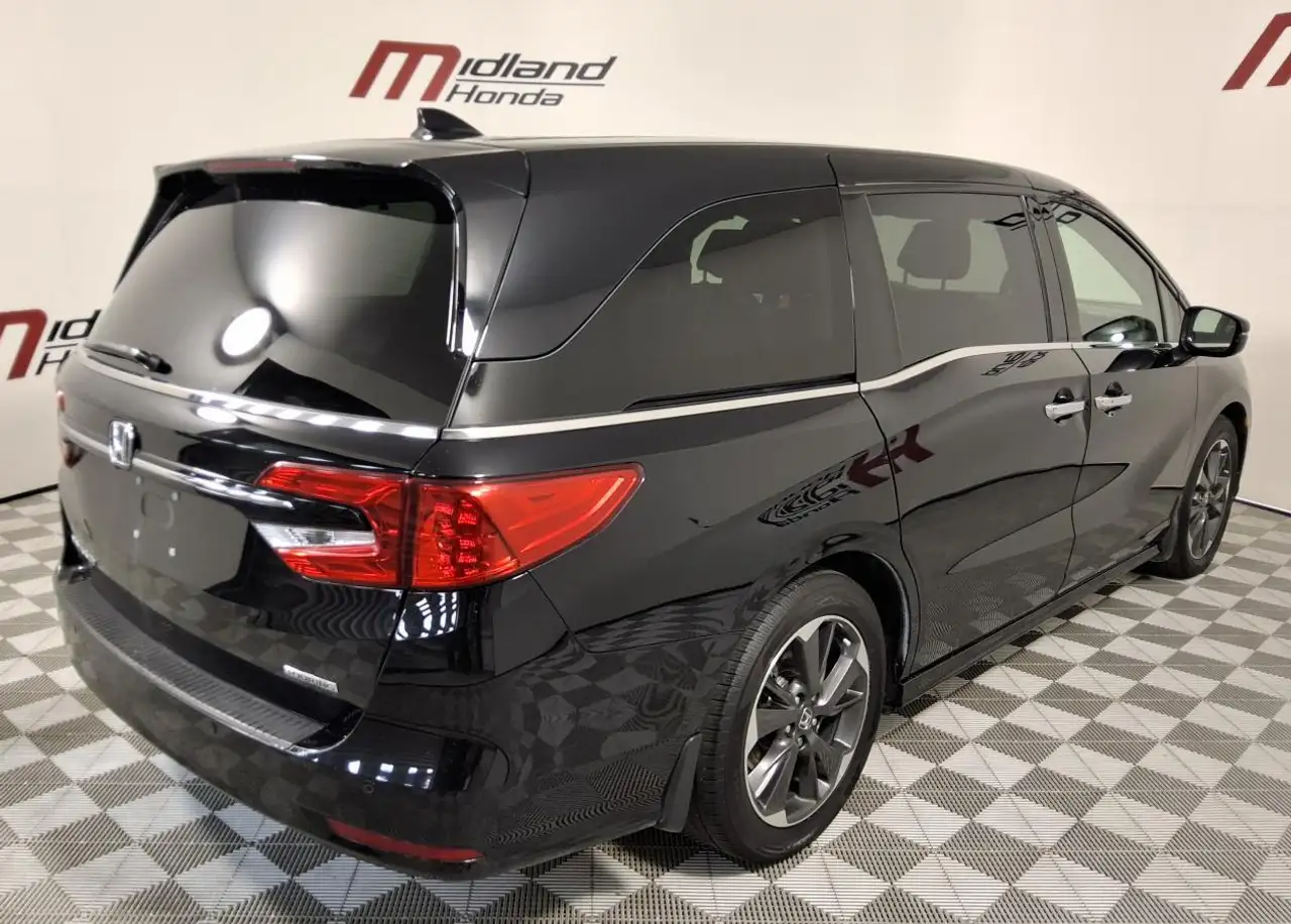 Honda Odyssey снимка Honda Odyssey