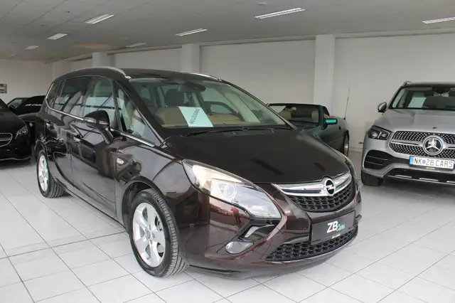 Opel Zafira Tourer Innovation // 1. Besitz // NAVI // KAMERA // AHK