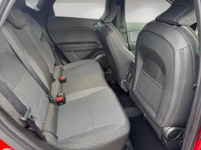 Renault Captur view 13
