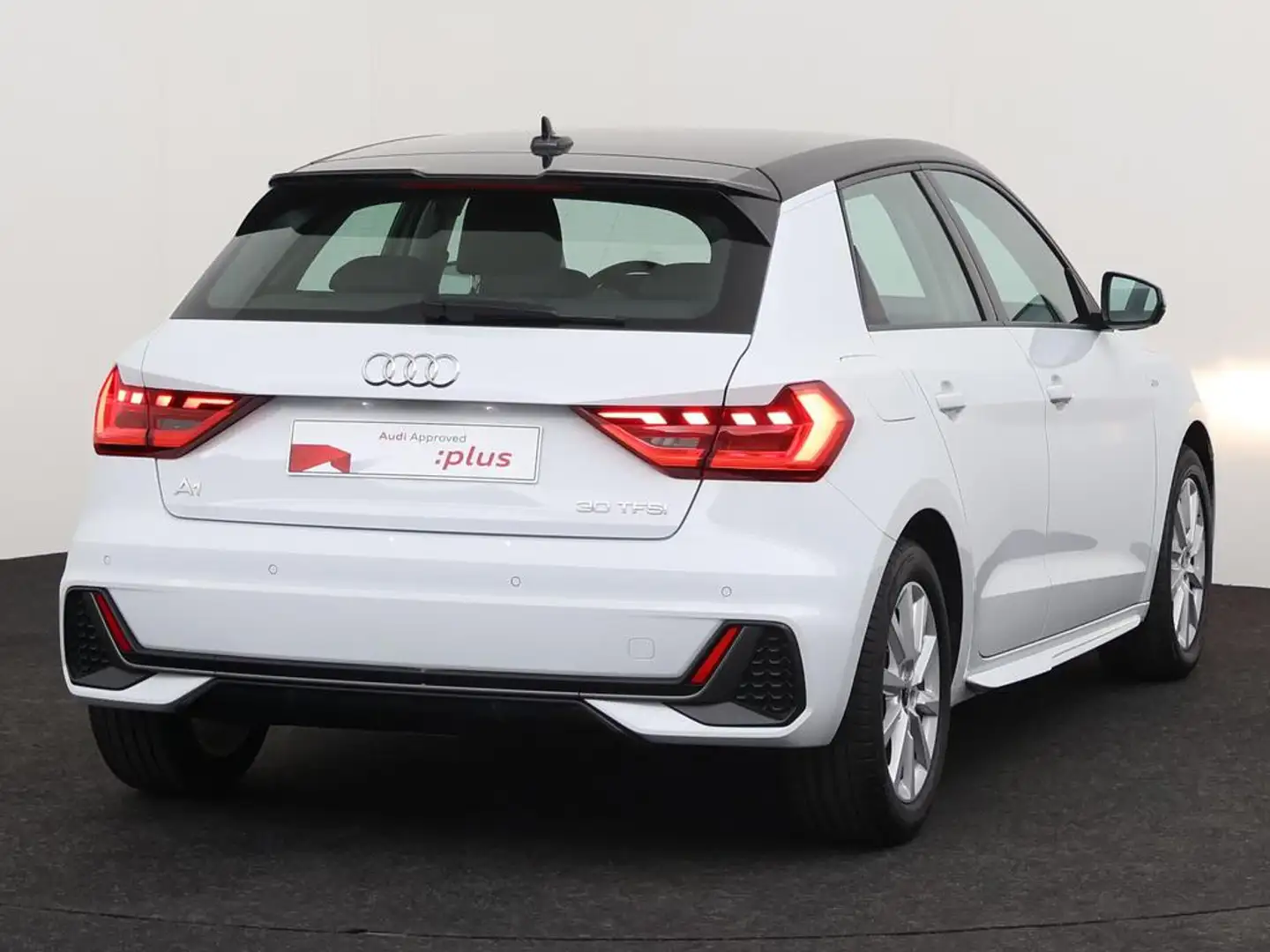 Audi A1 Sportback S-Line 30 TFSI 116 PK S-tronic / Cruise  Wit - 2