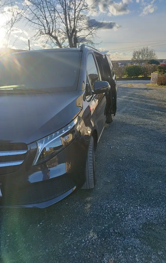 Mercedes-Benz V 220 d kompakt 9G-TRONIC Avantgarde - 2