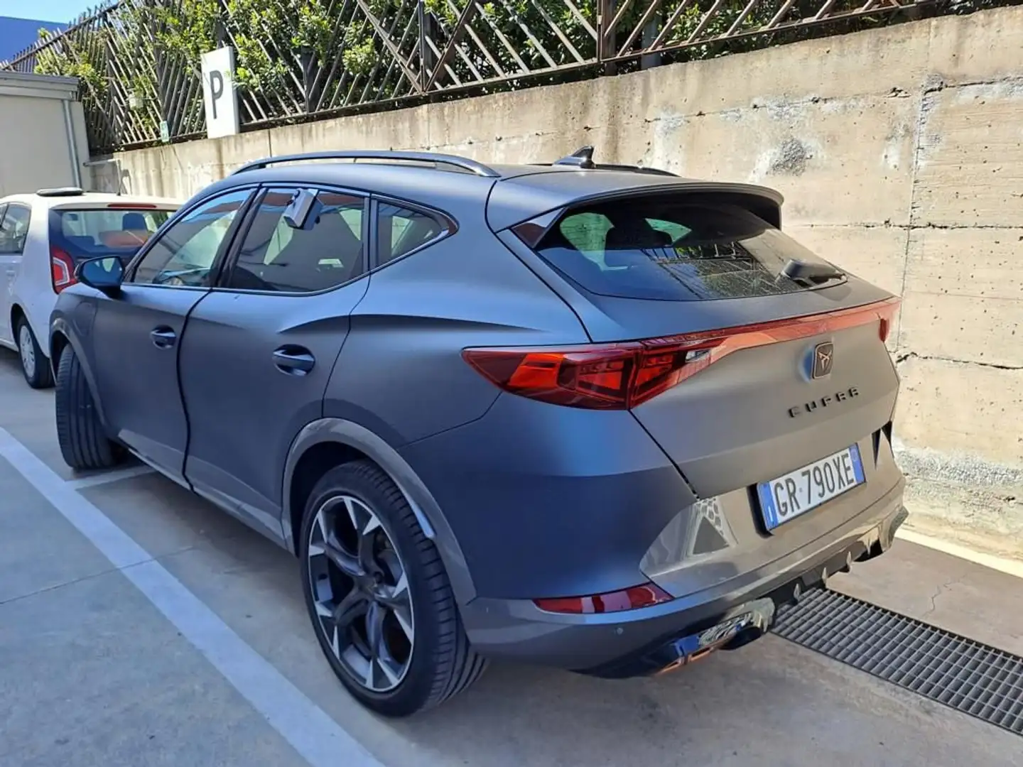 CUPRA Formentor 1.4 ehybrid 204cv dsg | Tetto apribile | IN ARRIVO Grigio - 2